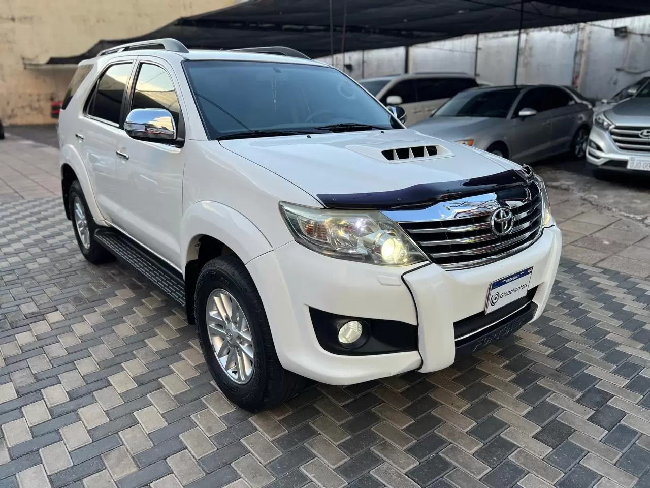 Toyota Fortuner 2013 en Globalmotors: SUV robusto y versátil. - Imagen 3