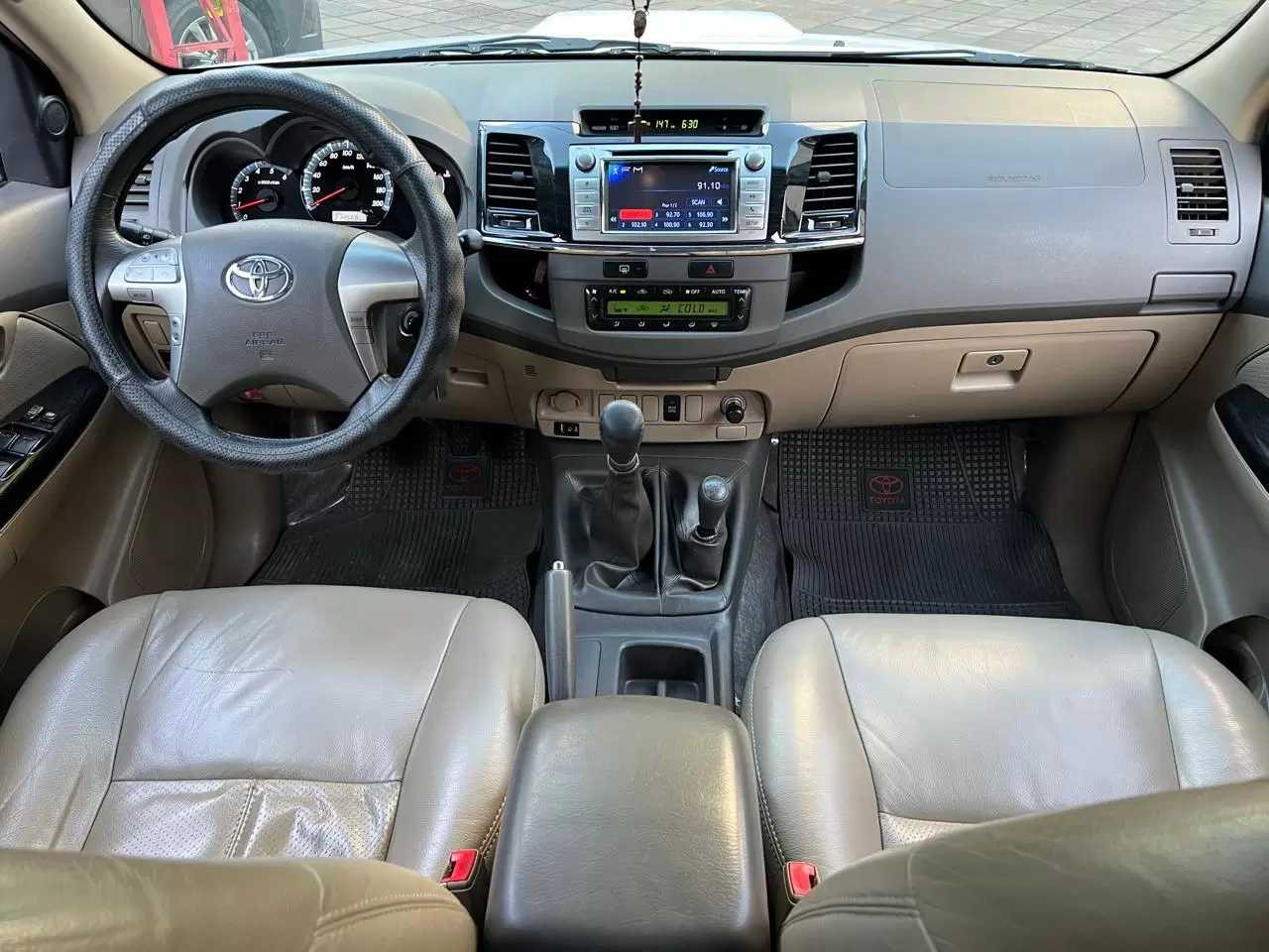 Toyota Fortuner 2013 en Globalmotors: SUV robusto y versátil. - Imagen 12