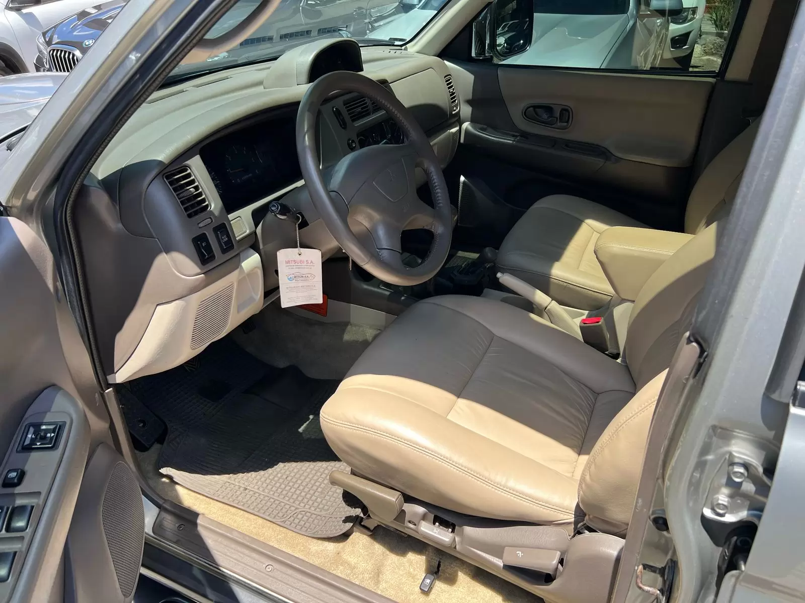 Mitsubishi Nativa Full 4×4 2000 en Globalmotors: SUV robusta y confiable - Imagen 8