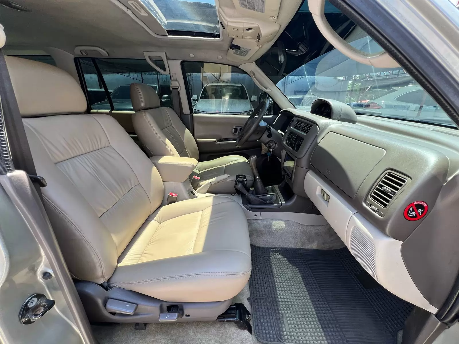 Mitsubishi Nativa Full 4×4 2000 en Globalmotors: SUV robusta y confiable - Imagen 10