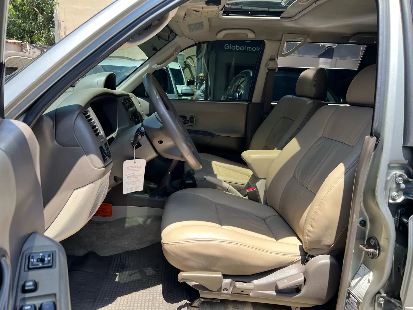 Mitsubishi Nativa Full 4×4 2000 en Globalmotors: SUV robusta y confiable - Imagen 18