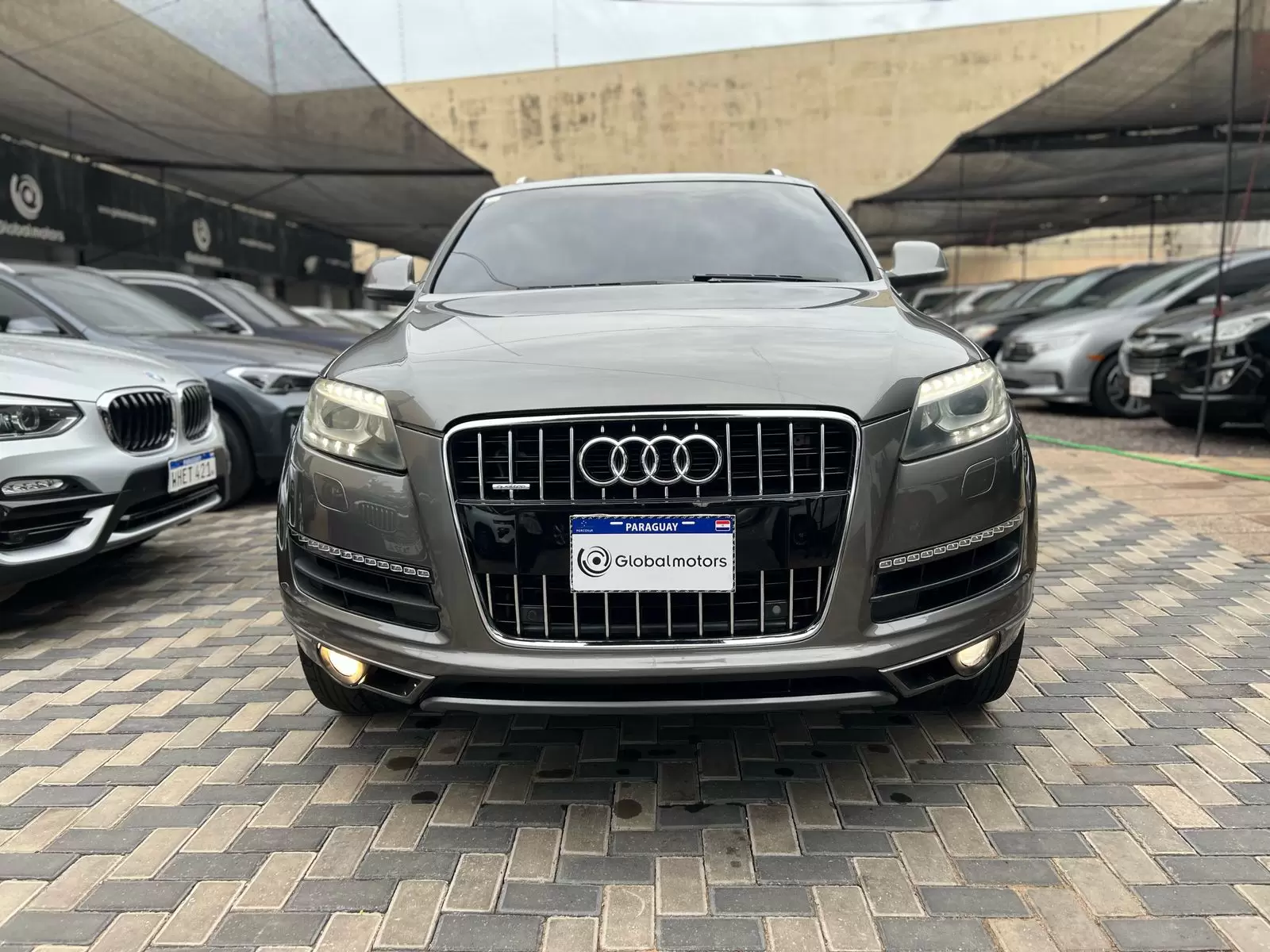 Audi Q7 Quattro TDI 2011 - SUV de lujo y potencia - Imagen 2