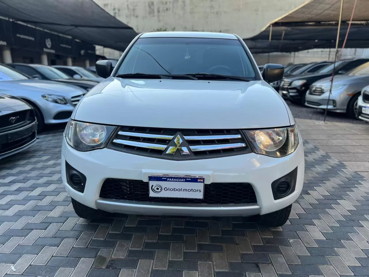 Mitsubishi Triton L200 GLX 2017 - Pickup robusta y versátil - Imagen 2