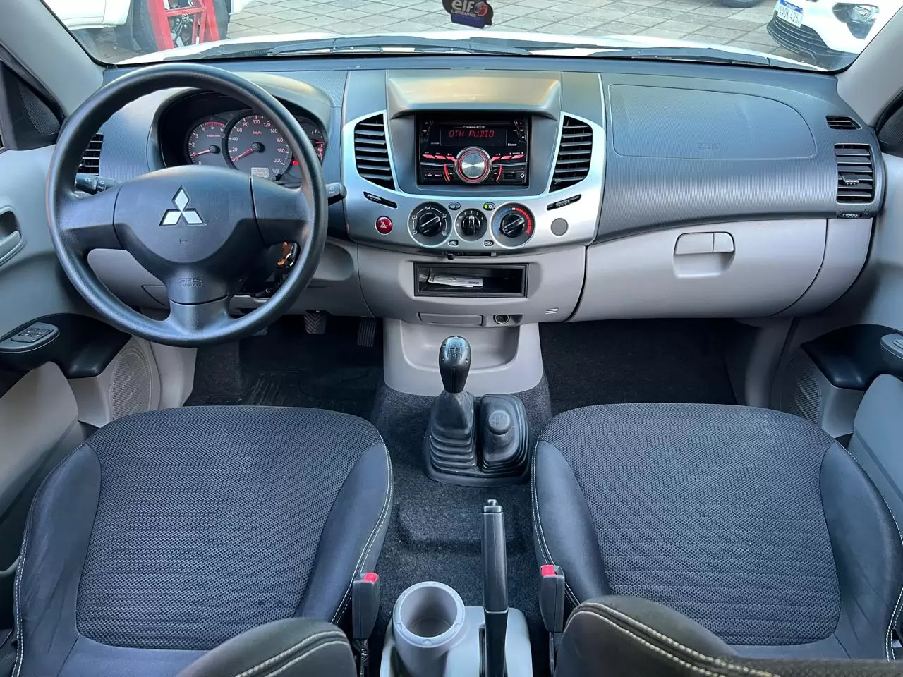 Mitsubishi Triton L200 GLX 2017 - Pickup robusta y versátil - Imagen 15