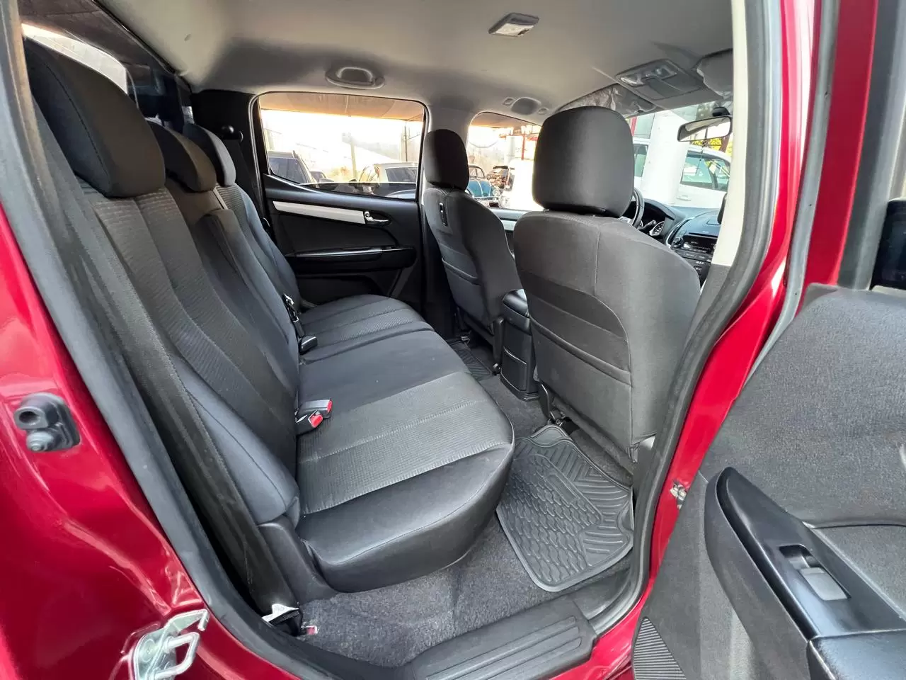 Isuzu Dmax 4×4 2021 - Pickup robusta y versátil en Globalmotors - Imagen 12