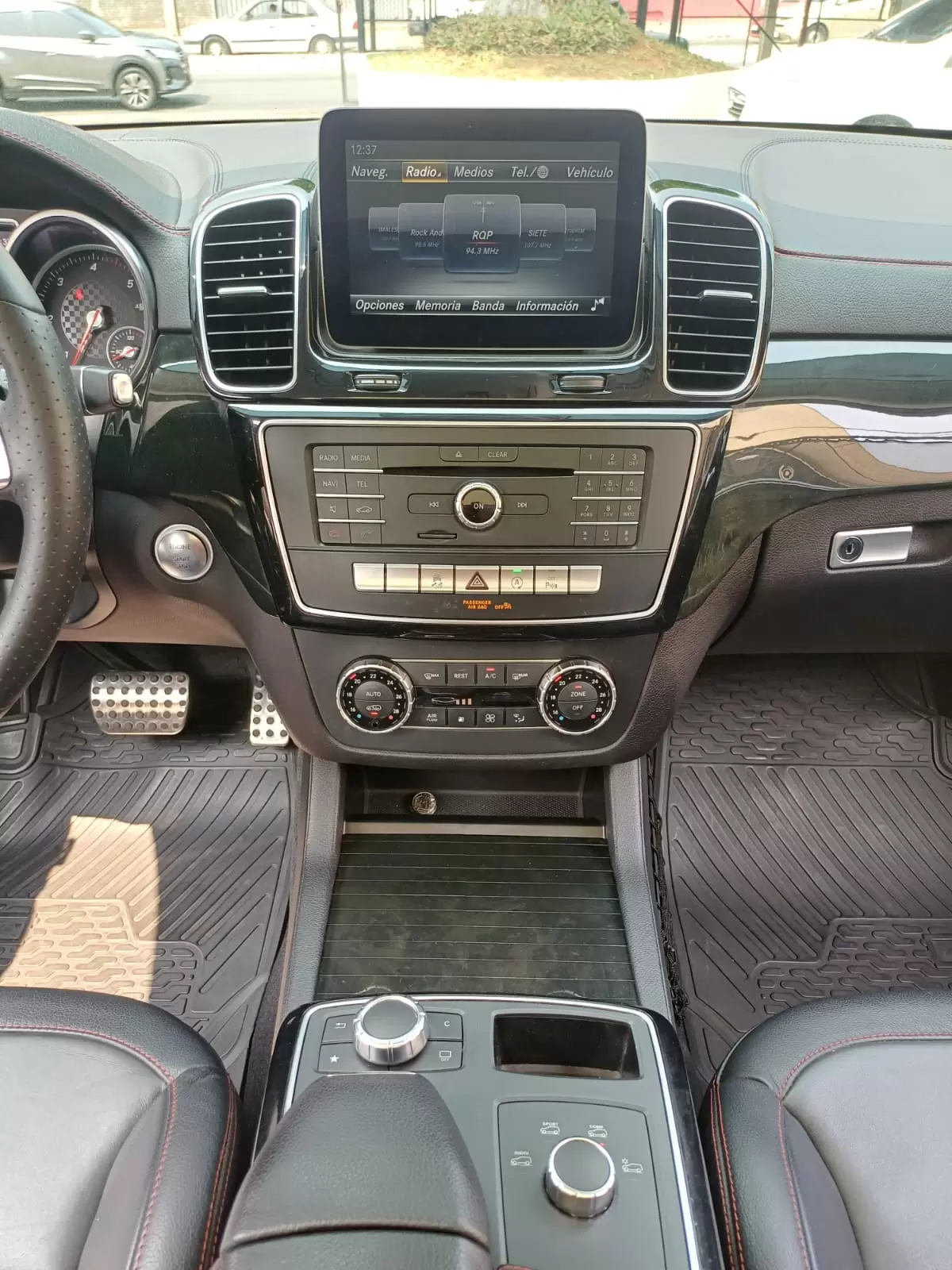 Mercedes Benz GLE 350 Coupe Look AMG 2016 en Globalmotors (Asunción) - Imagen 14