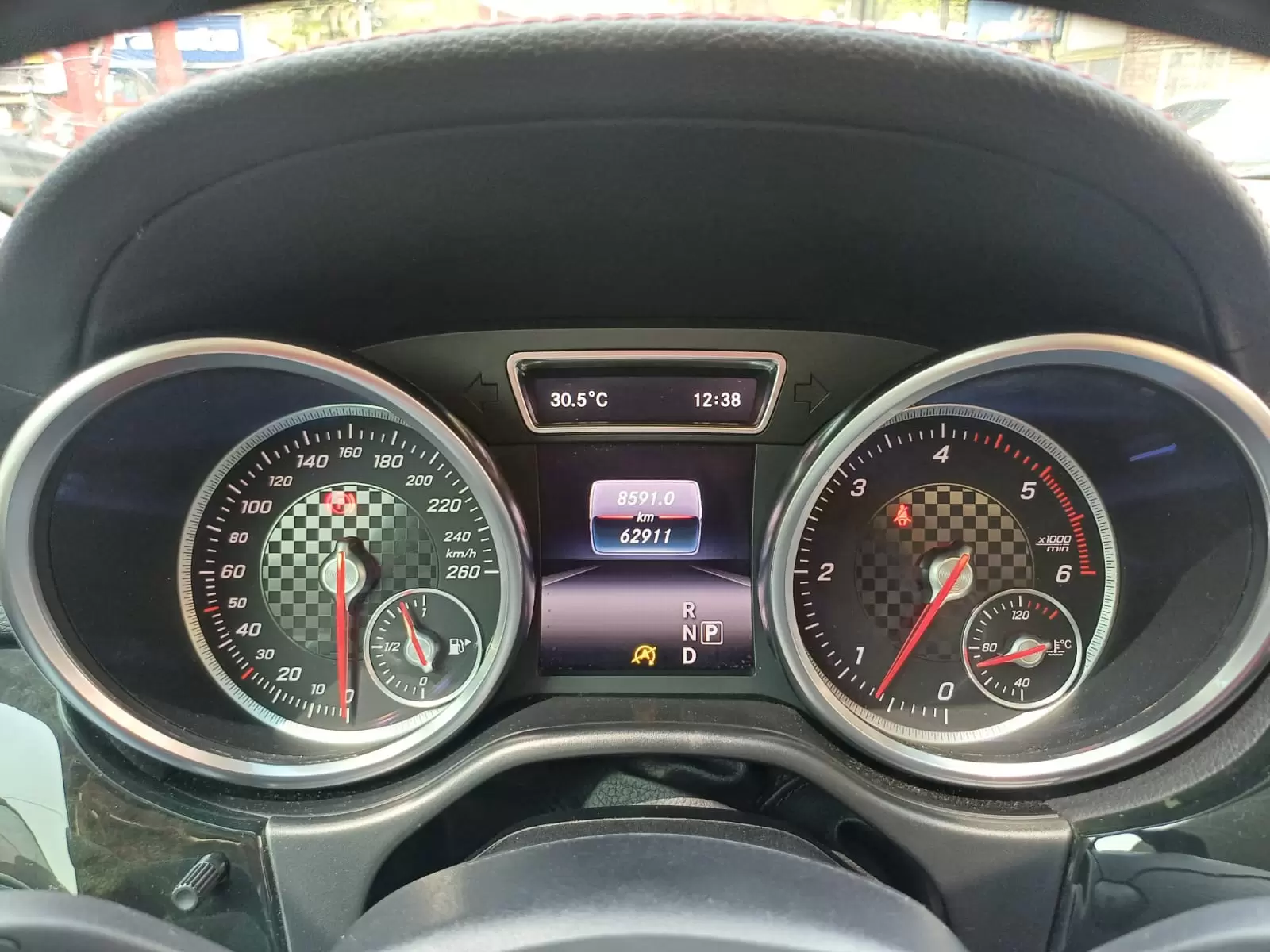 Mercedes Benz GLE 350 Coupe Look AMG 2016 en Globalmotors (Asunción) - Imagen 18