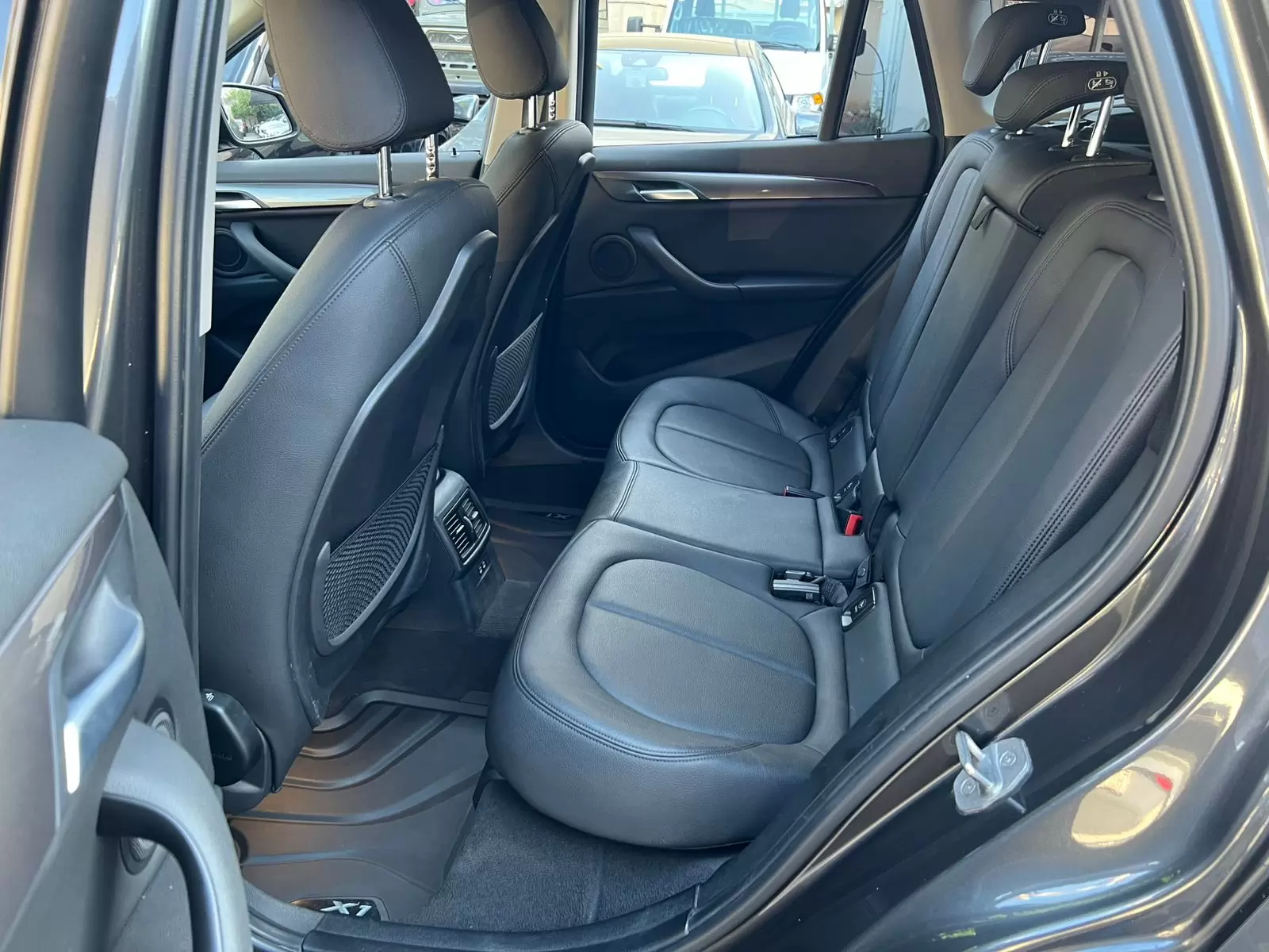 BMW X1 18i SDrive Xline 2021 en Globalmotors: Elegancia y desempeño. - Imagen 10