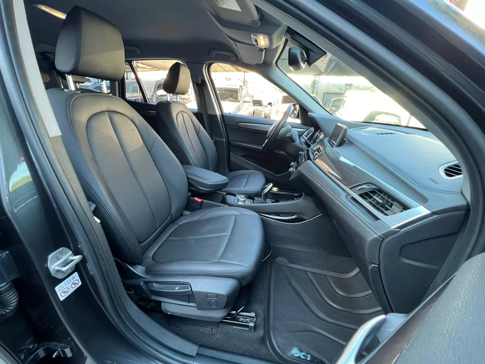 BMW X1 18i SDrive Xline 2021 en Globalmotors: Elegancia y desempeño. - Imagen 11