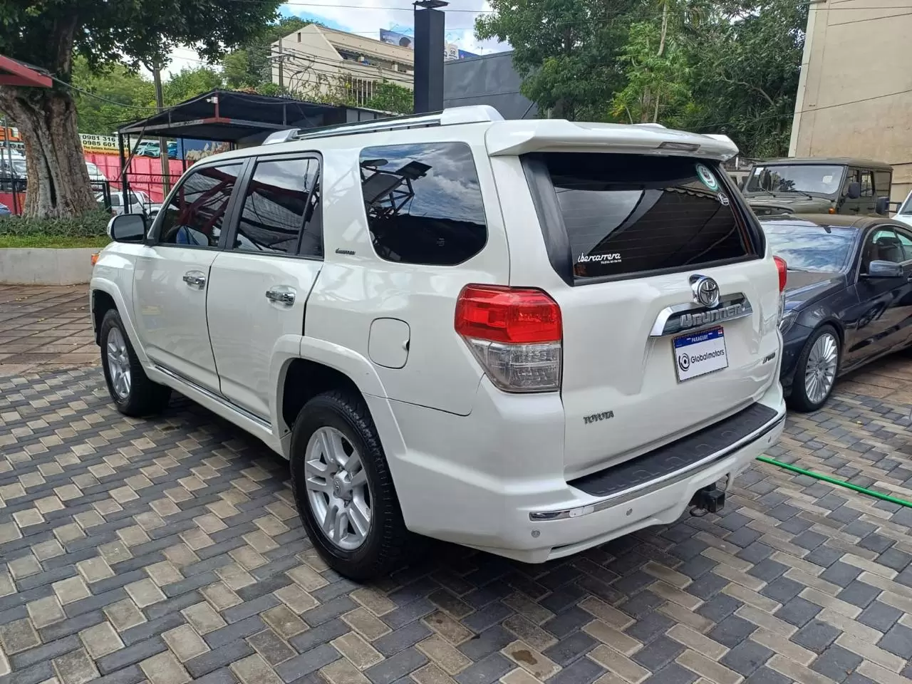 Toyota 4Runner Limited 4×4 2012 en Globalmotors: SUV todoterreno lujoso. - Imagen 5