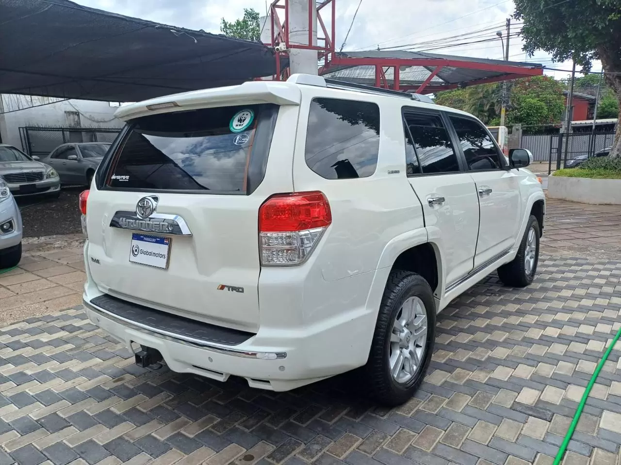 Toyota 4Runner Limited 4×4 2012 en Globalmotors: SUV todoterreno lujoso. - Imagen 8