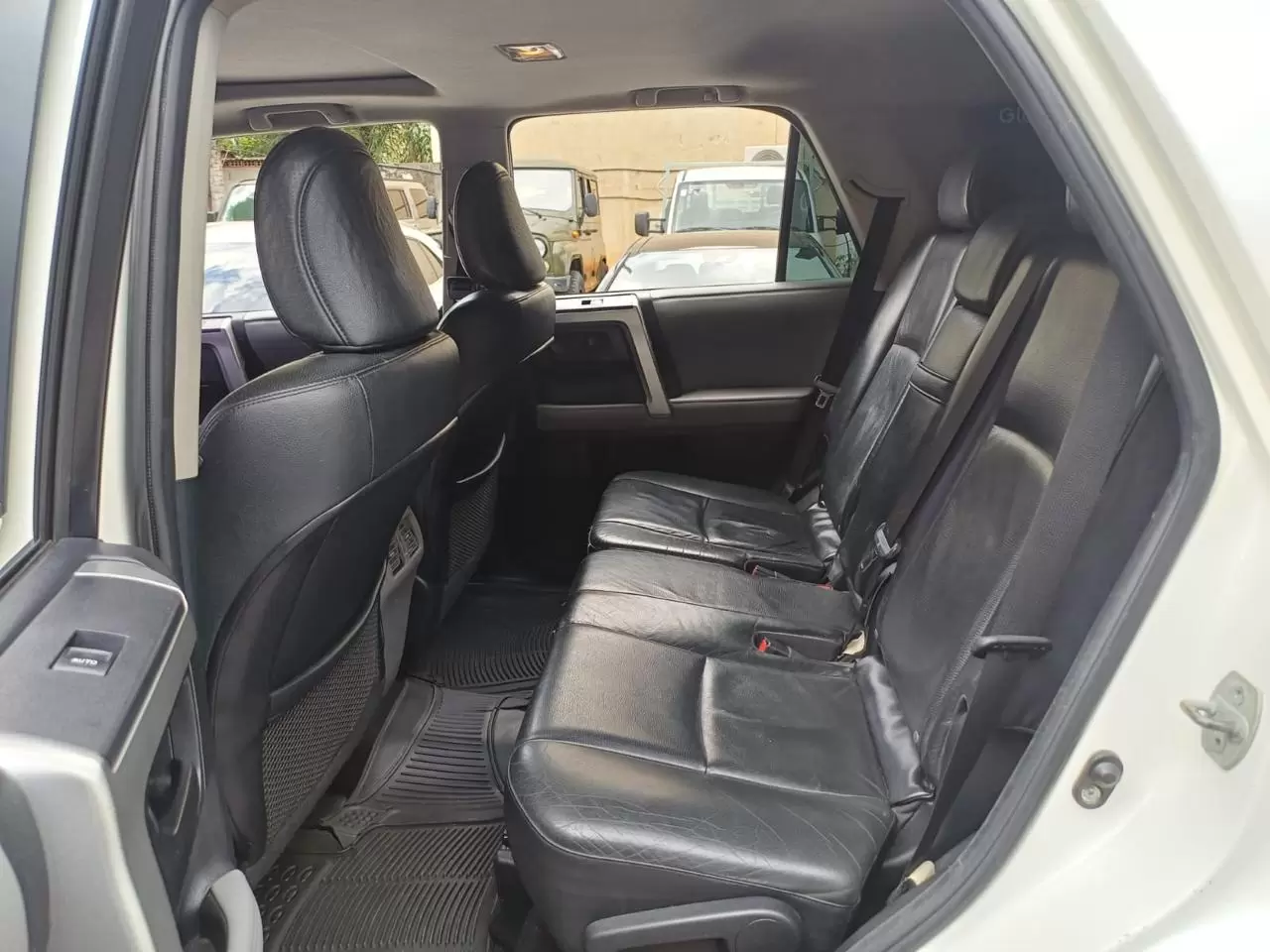 Toyota 4Runner Limited 4×4 2012 en Globalmotors: SUV todoterreno lujoso. - Imagen 9