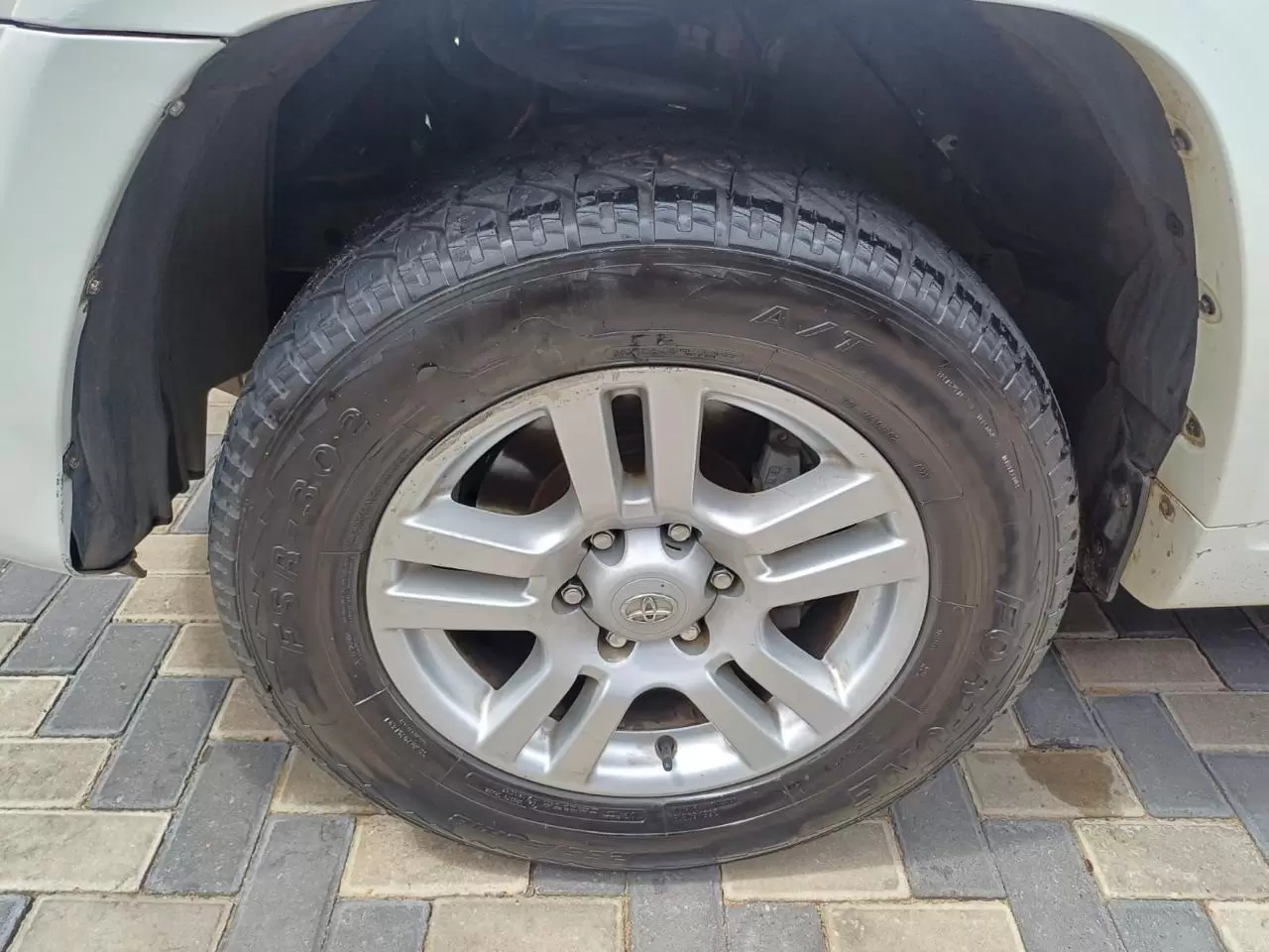 Toyota 4Runner Limited 4×4 2012 en Globalmotors: SUV todoterreno lujoso. - Imagen 16