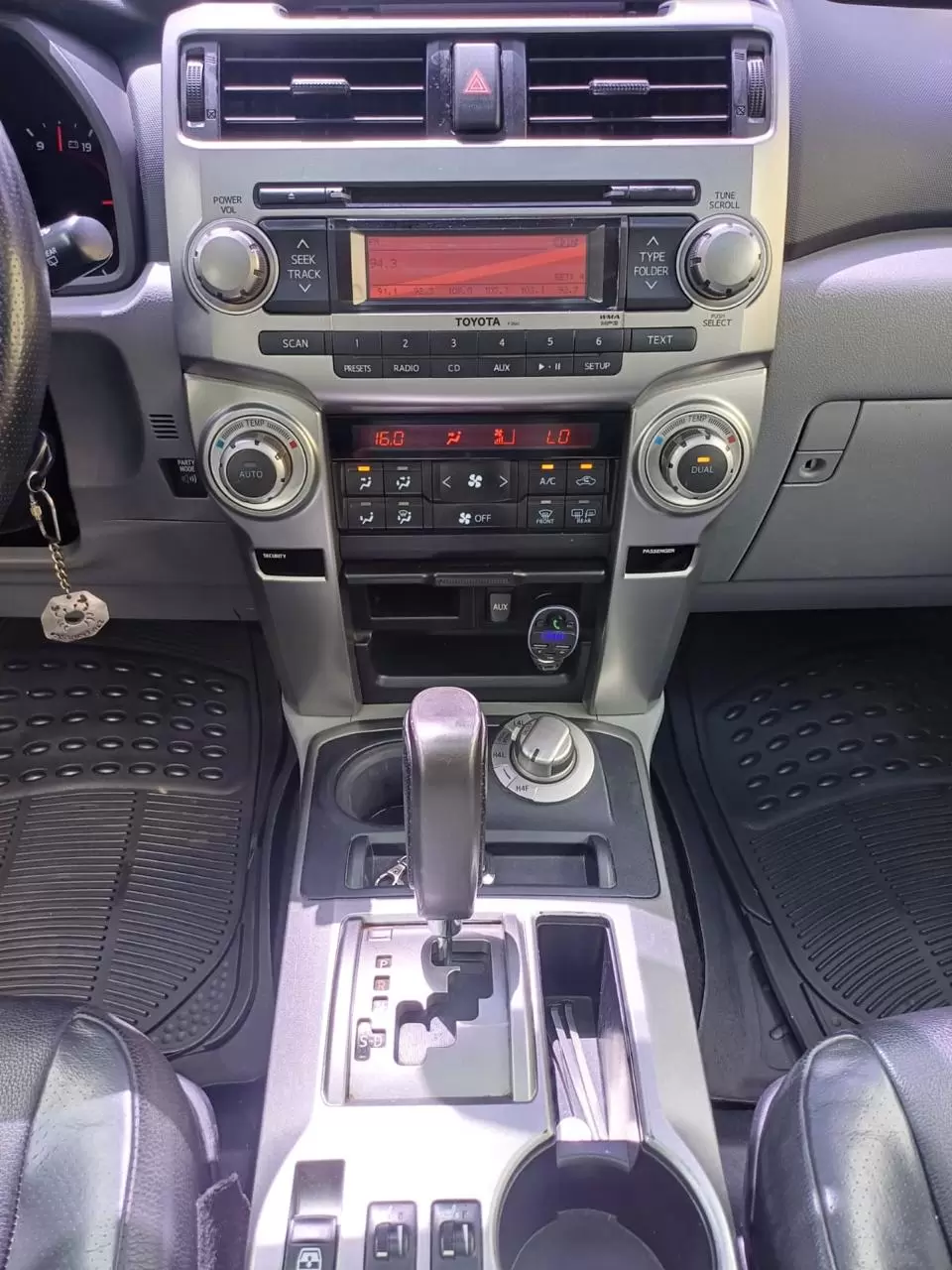 Toyota 4Runner Limited 4×4 2012 en Globalmotors: SUV todoterreno lujoso. - Imagen 17