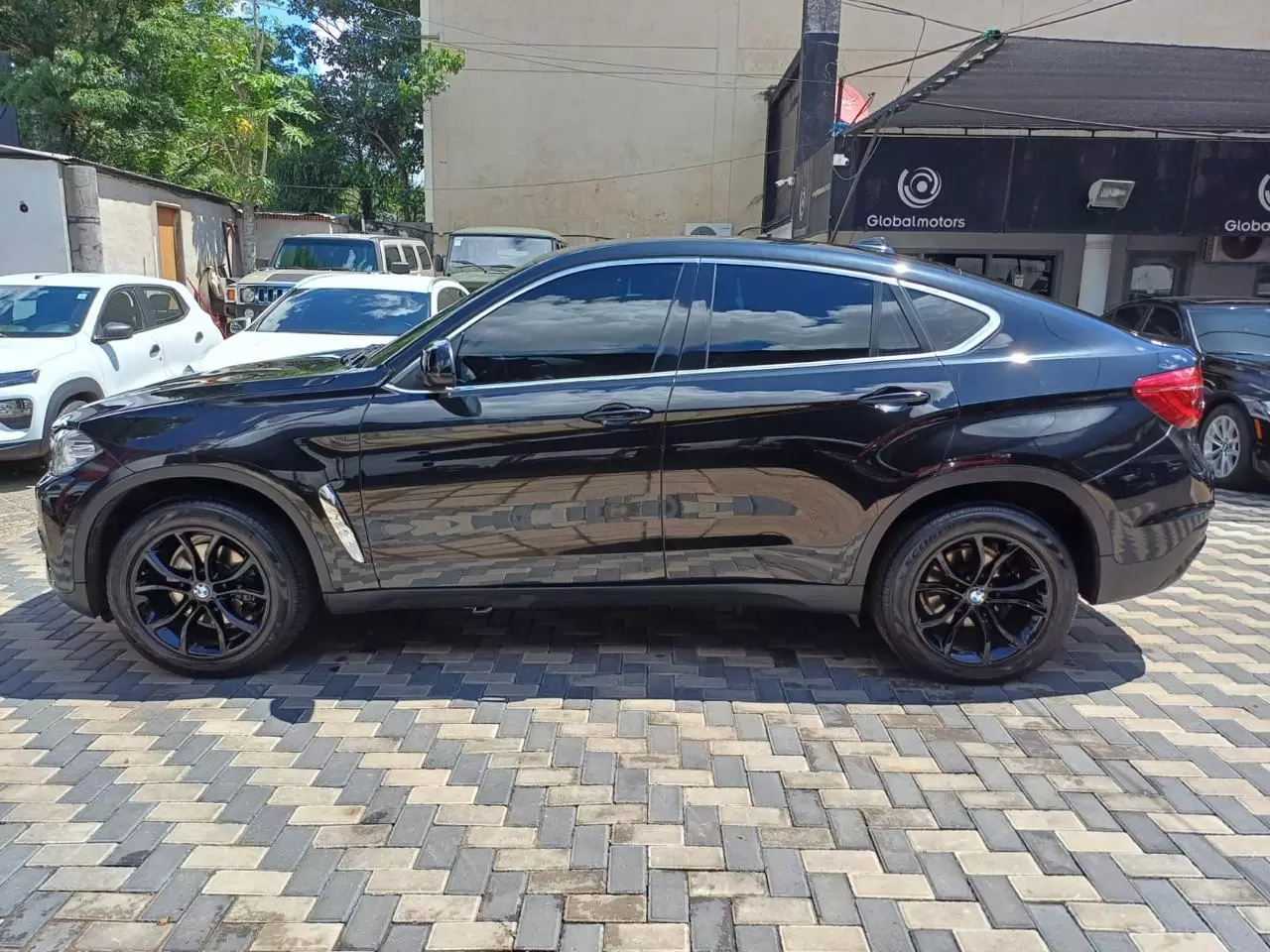 BMW X6 30d 2015 - SUV elegante y potente en Globalmotors - Imagen 4