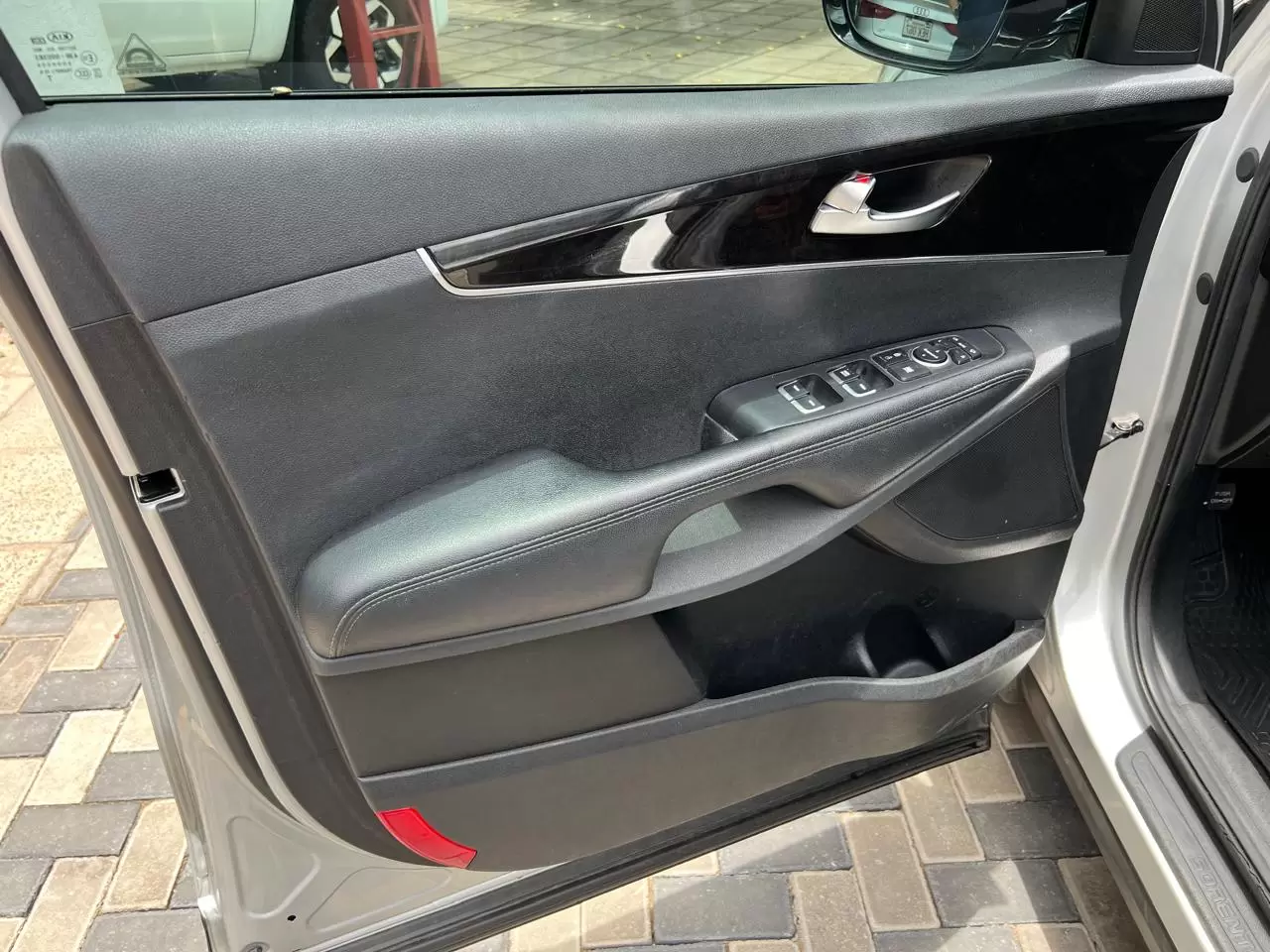 Kia Sorento 4×2 2016 en Globalmotors: Estilo, comodidad y seguridad. - Imagen 10