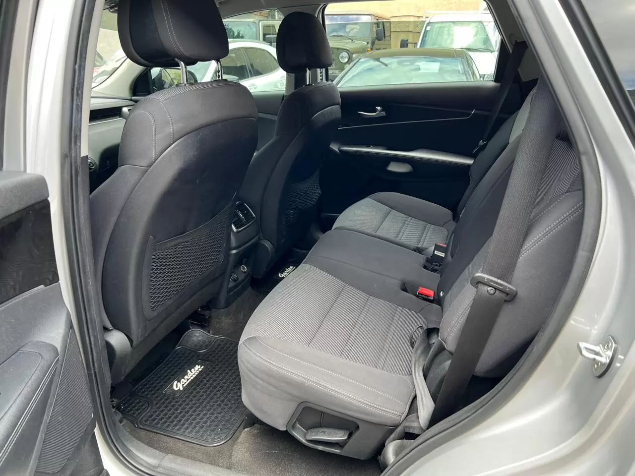 Kia Sorento 4×2 2016 en Globalmotors: Estilo, comodidad y seguridad. - Imagen 11