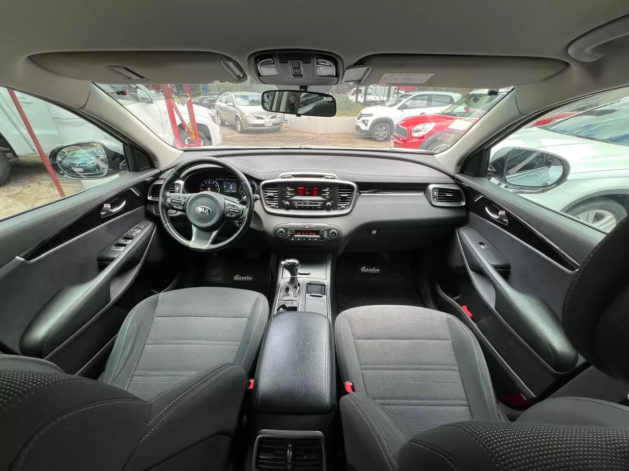 Kia Sorento 4×2 2016 en Globalmotors: Estilo, comodidad y seguridad. - Imagen 14
