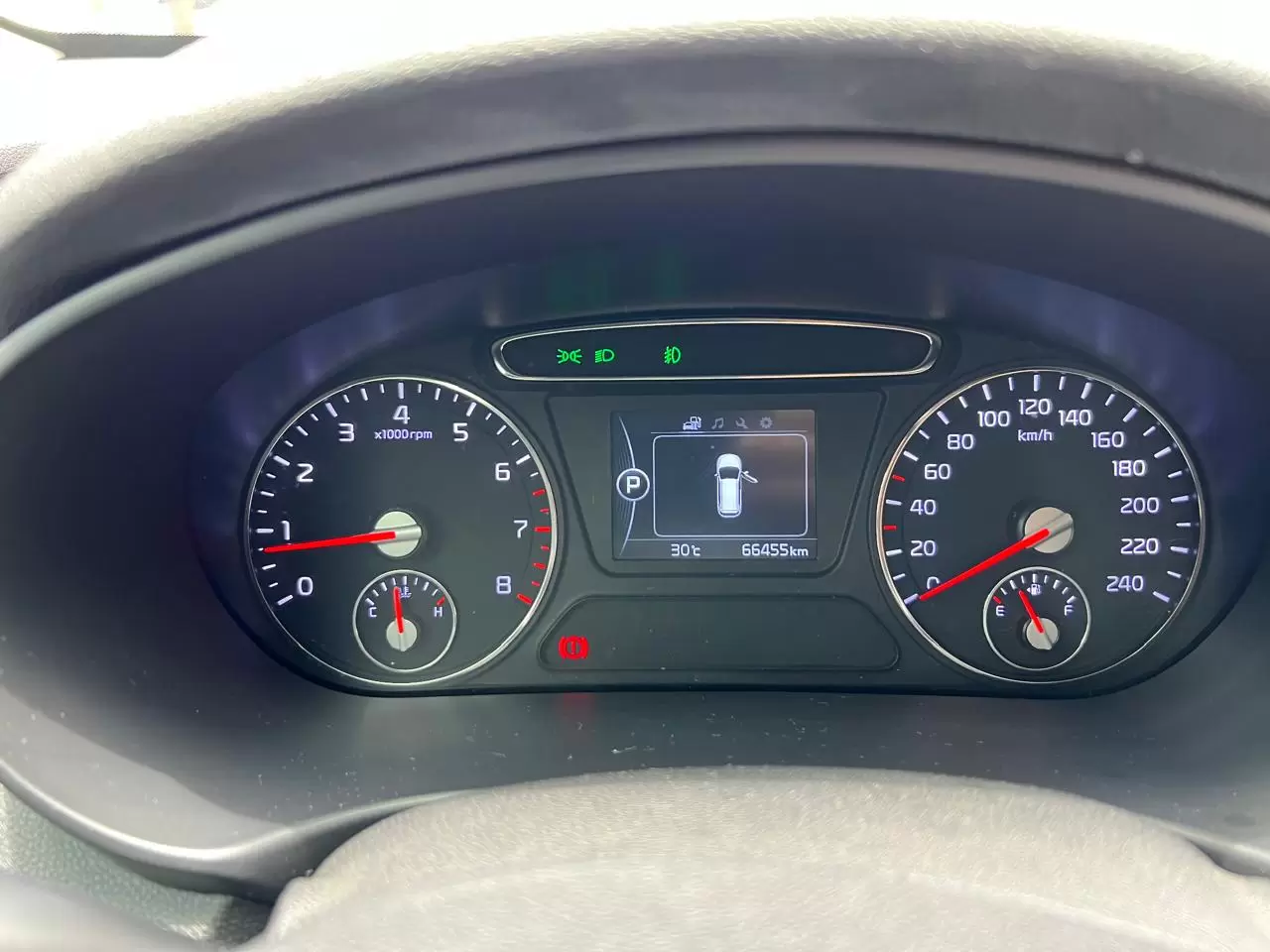 Kia Sorento 4×2 2016 en Globalmotors: Estilo, comodidad y seguridad. - Imagen 17