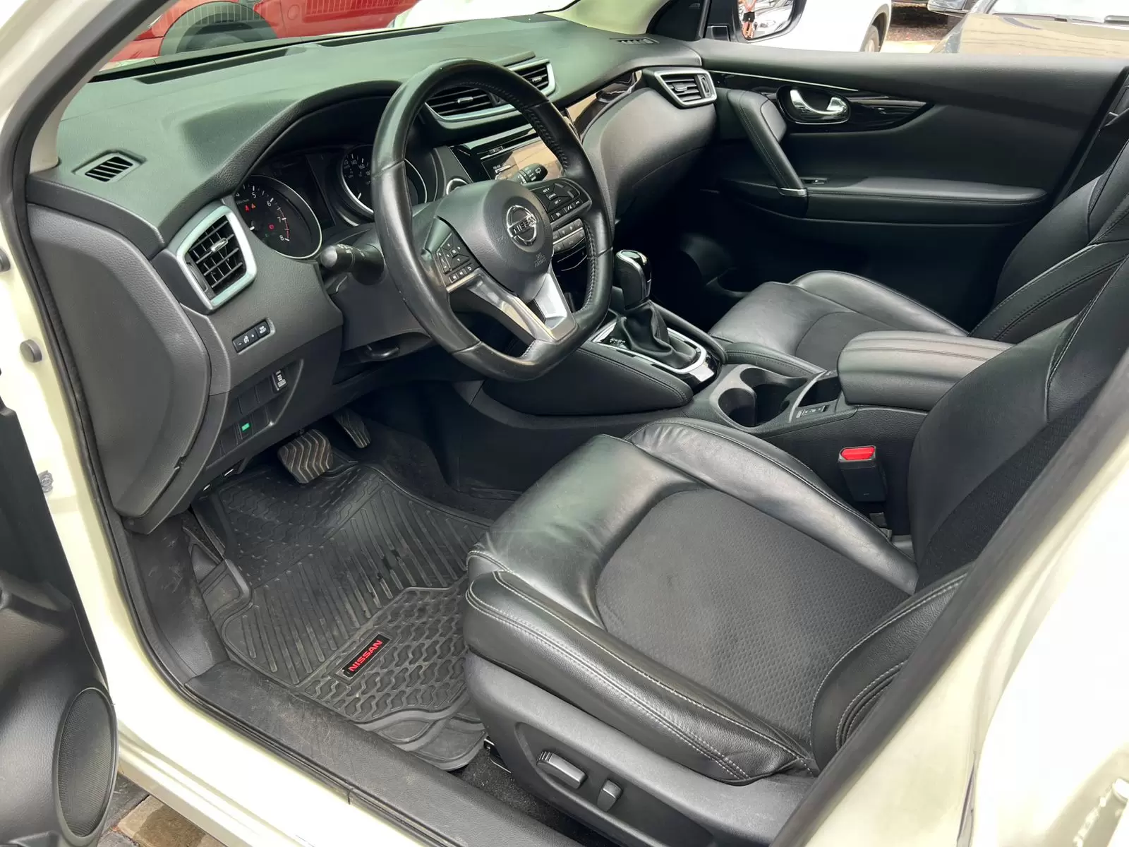 Nissan Qashqai Full 4×4 2019 en Globalmotors: SUV compacto versátil y elegante. - Imagen 8