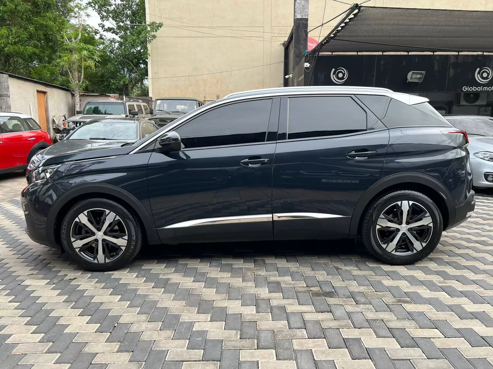Peugeot 3008 HDI Active Full 2019 en Globalmotors: Elegancia y funcionalidad. - Imagen 4