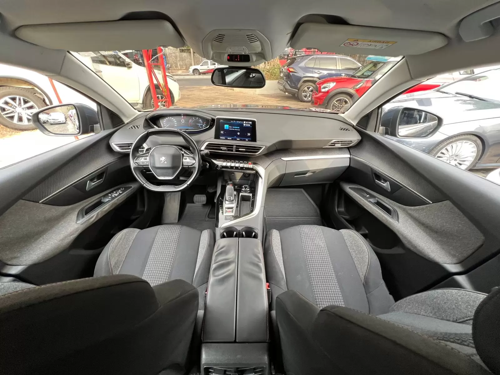 Peugeot 3008 HDI Active Full 2019 en Globalmotors: Elegancia y funcionalidad. - Imagen 16