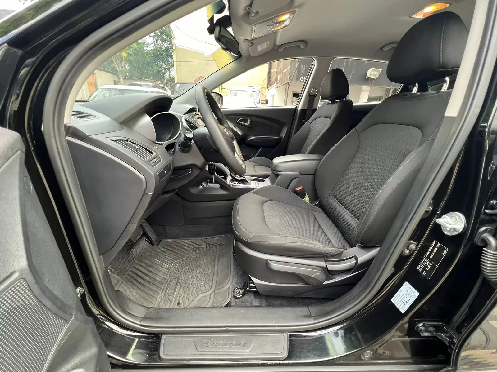 Hyundai Tucson 4×4 2015 en Globalmotors: SUV versátil y moderno. - Imagen 9