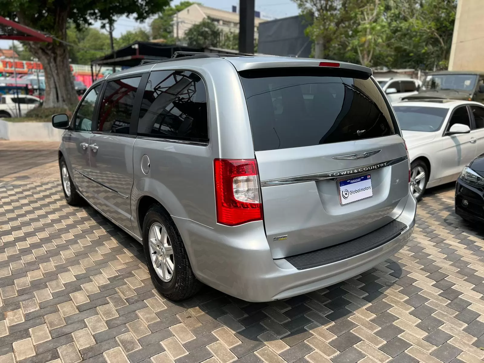 Chrysler Minivan Town & Country Full 2012 en Globalmotors (Asunción) - Imagen 5
