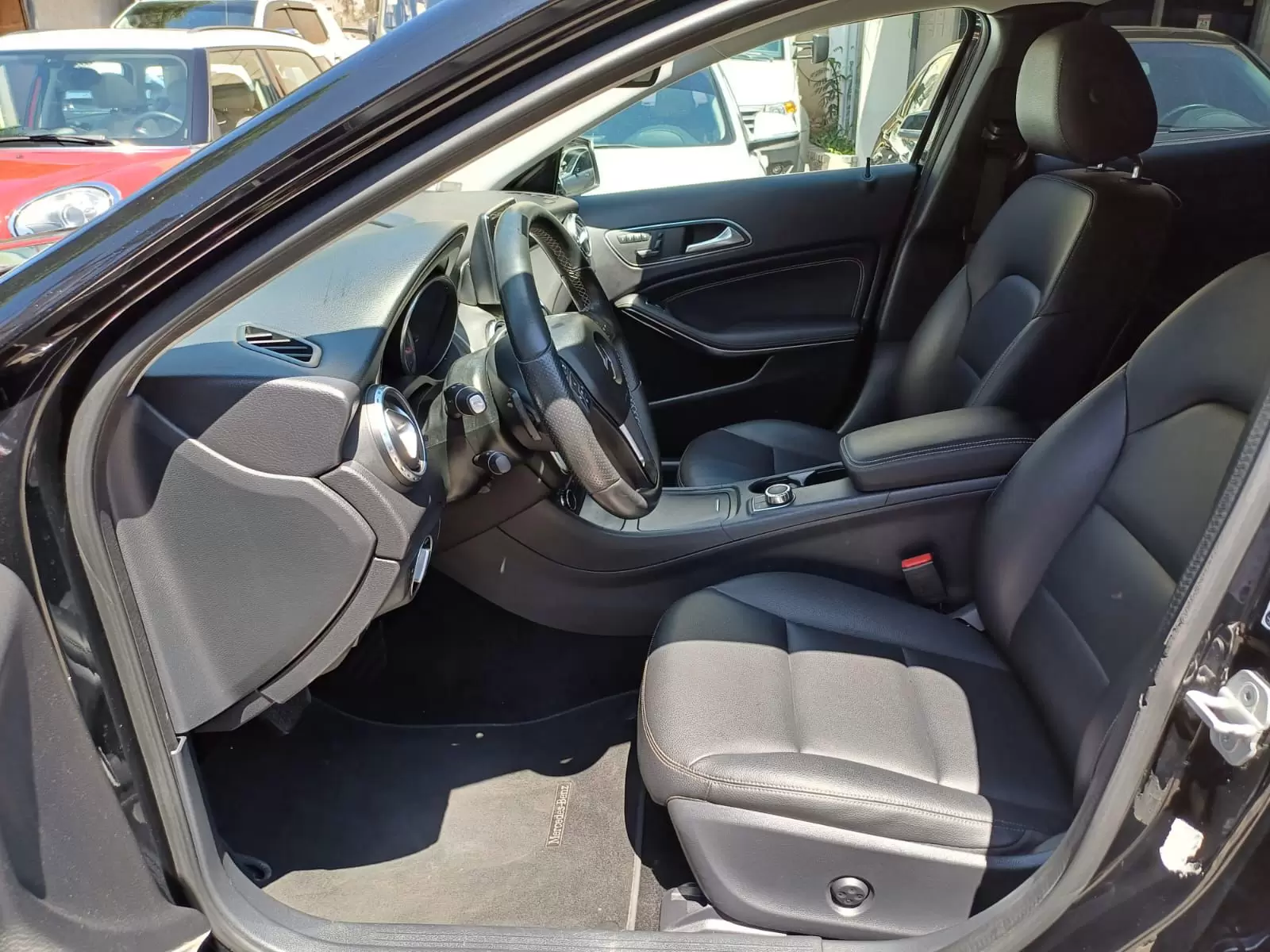 Mercedes Benz GLA 250 Full 2016 en Globalmotors, Asunción, Paraguay - Imagen 8