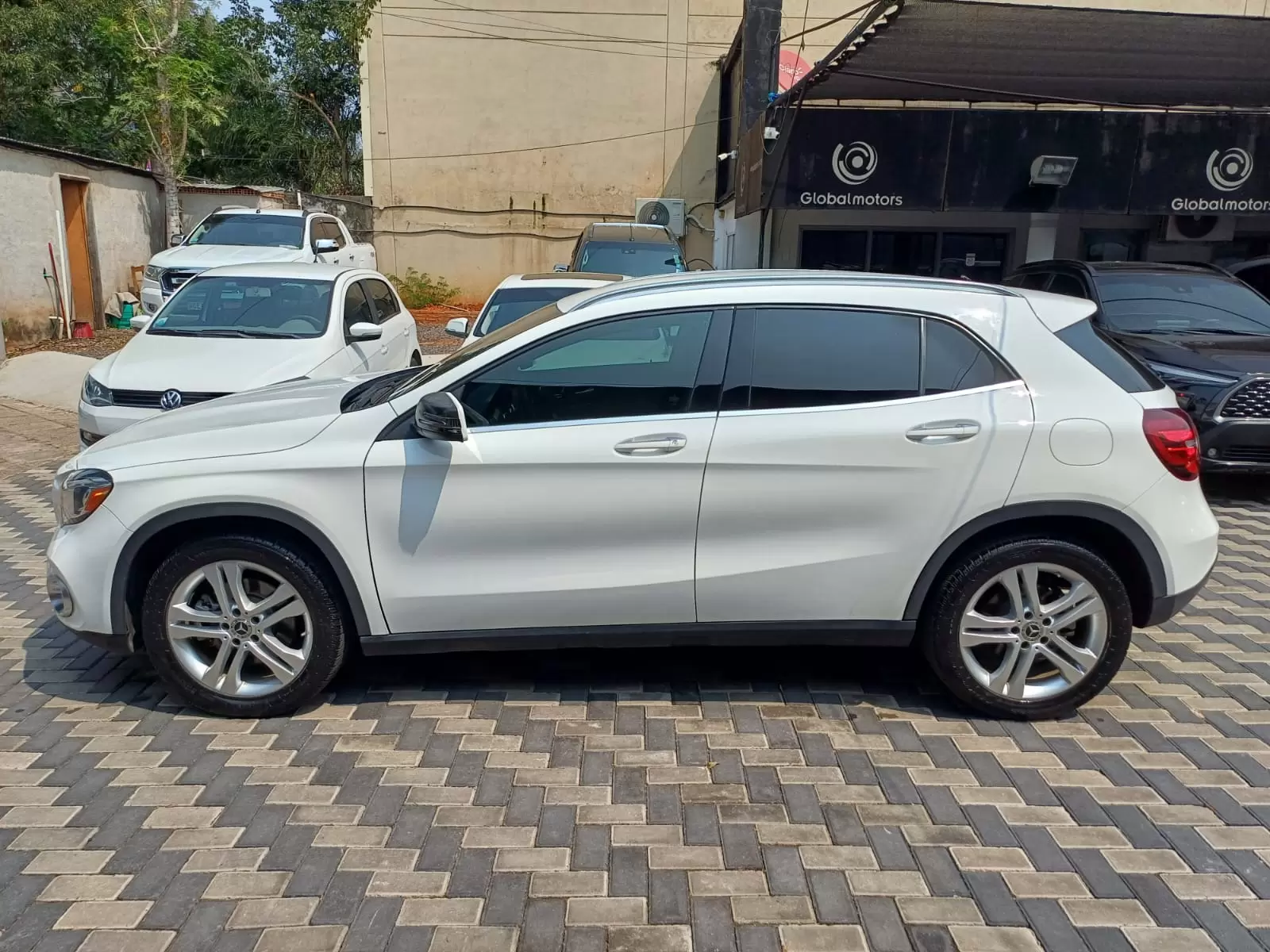 Mercedes Benz GLA 250 4MATIC 2019 en Globalmotors, Asunción, Paraguay - Imagen 4