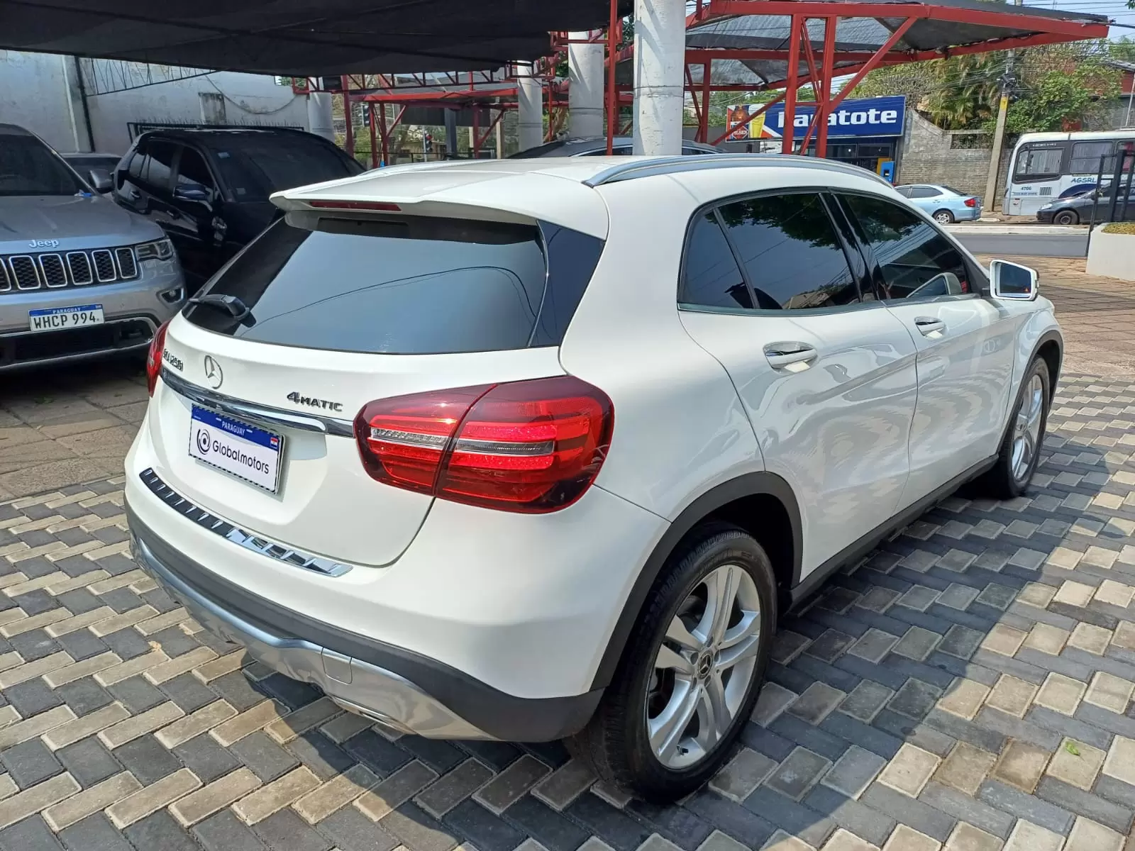 Mercedes Benz GLA 250 4MATIC 2019 en Globalmotors, Asunción, Paraguay - Imagen 6