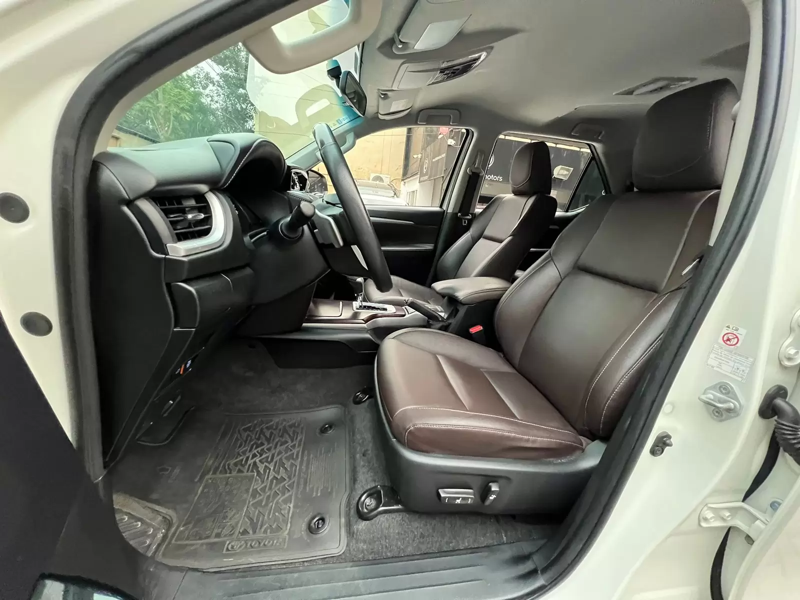 Toyota Fortuner Full 2019 en Globalmotors: Potencia, comodidad y versatilidad. - Imagen 9