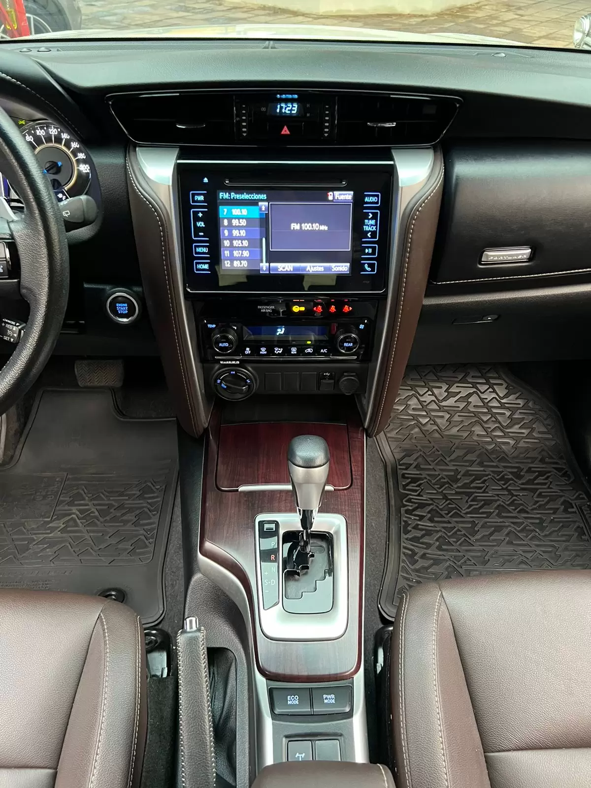 Toyota Fortuner Full 2019 en Globalmotors: Potencia, comodidad y versatilidad. - Imagen 14