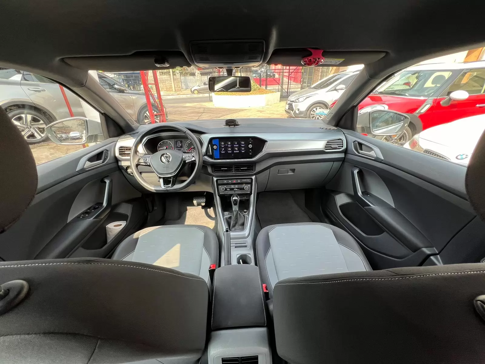 Volkswagen T-Cross Comfortline 200 TSI 2020 en Globalmotors, Asunción - Imagen 12