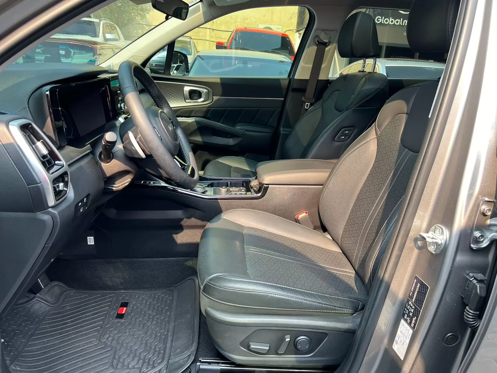 Kia Sorento 4×4 Full 2023 en Globalmotors: SUV aventurero y sofisticado - Imagen 9