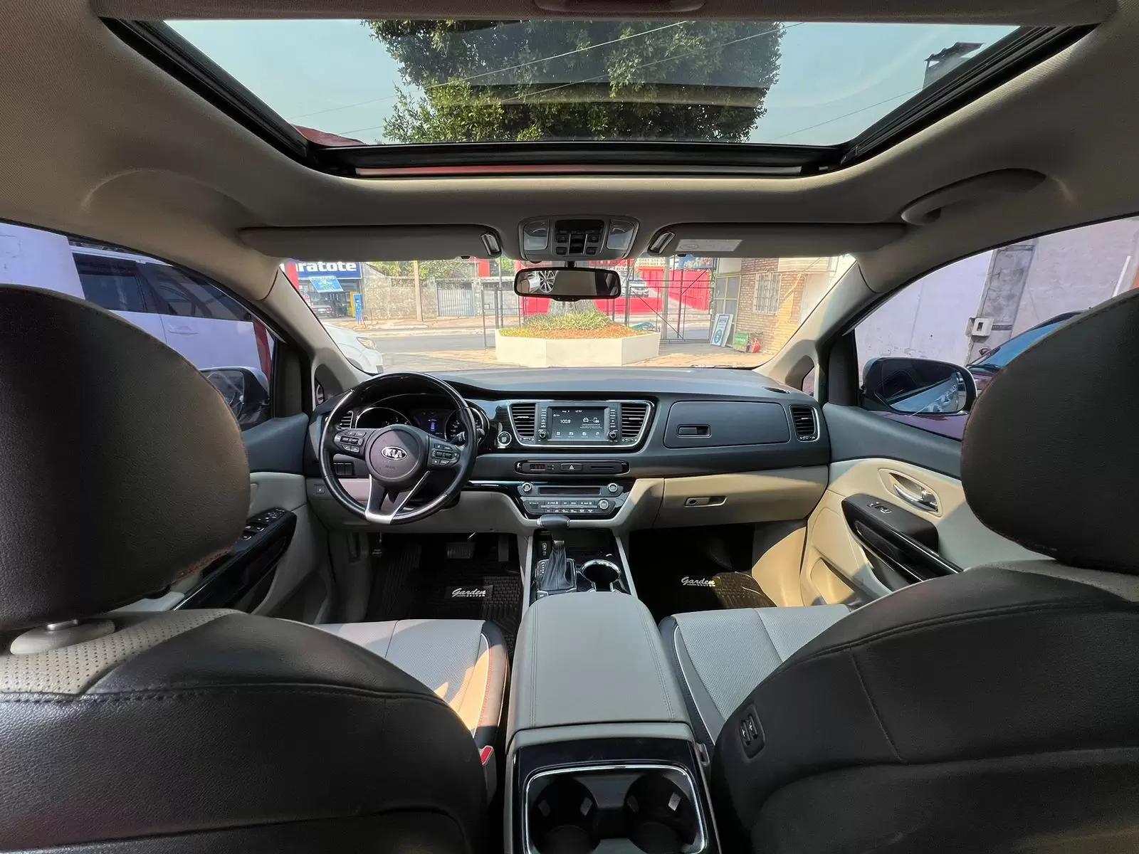 Kia Grand Carnival Limited 2021 en Globalmotors: Espaciosa y elegante minivan. - Imagen 14