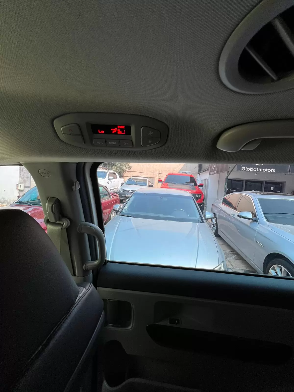 Kia Grand Carnival Limited 2021 en Globalmotors: Espaciosa y elegante minivan. - Imagen 17
