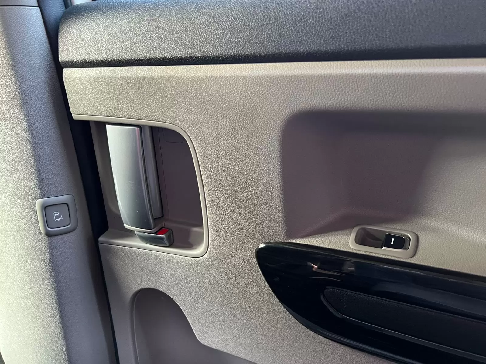Kia Grand Carnival Limited 2021 en Globalmotors: Espaciosa y elegante minivan. - Imagen 21