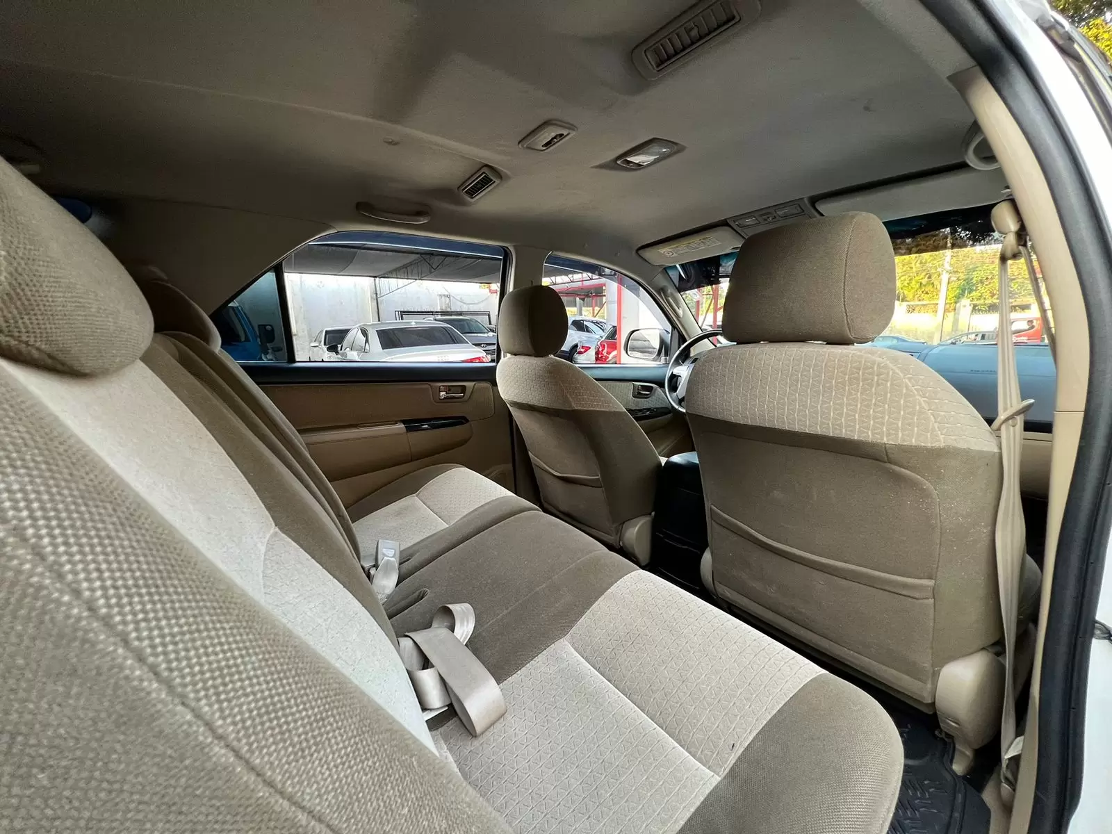 Toyota Fortuner SRV 2015 en Globalmotors: SUV robusto y elegante. - Imagen 11