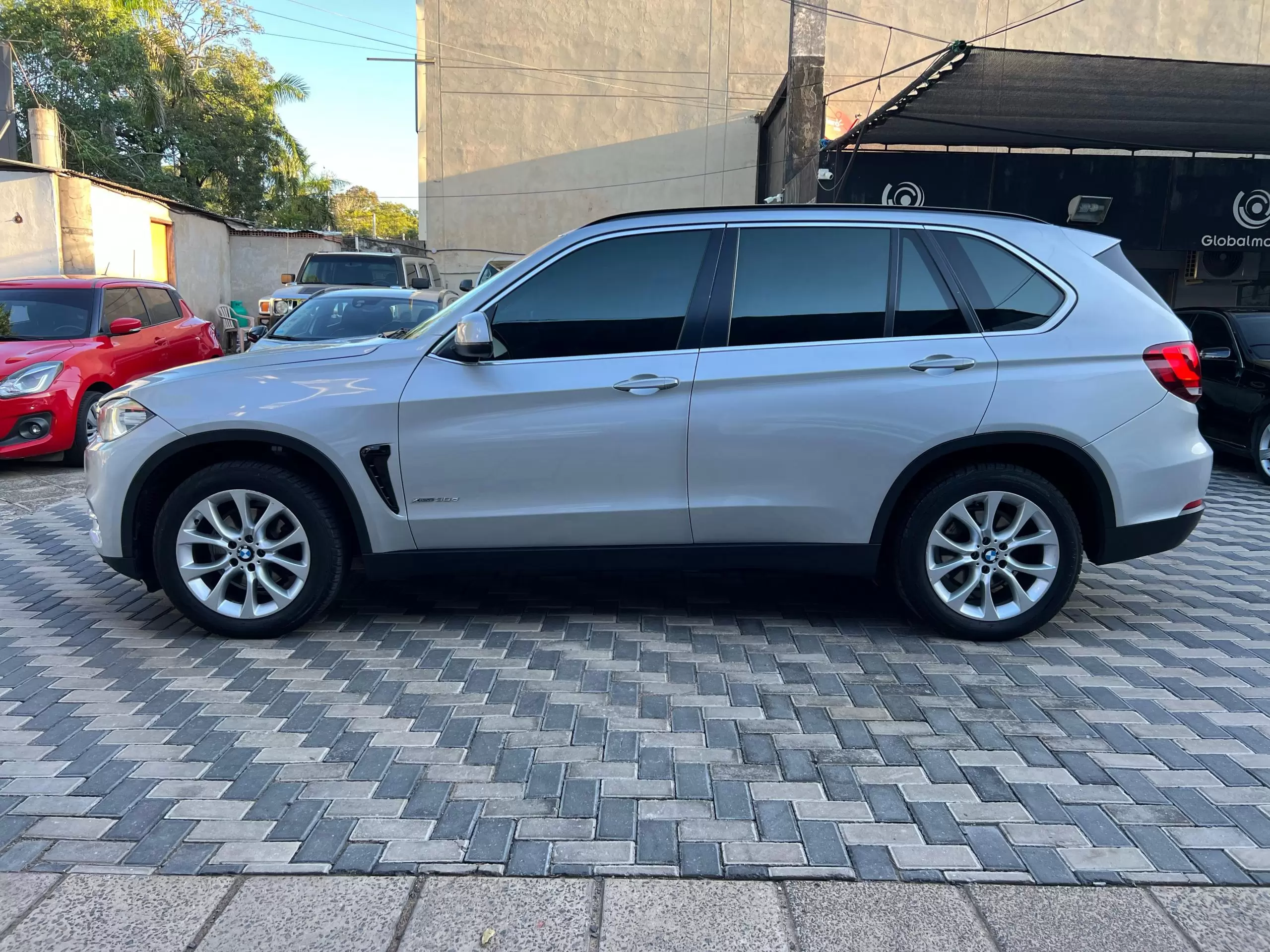 BMW X5 30d xDrive 2014 en Globalmotors: lujo, rendimiento y versatilidad. - Imagen 4