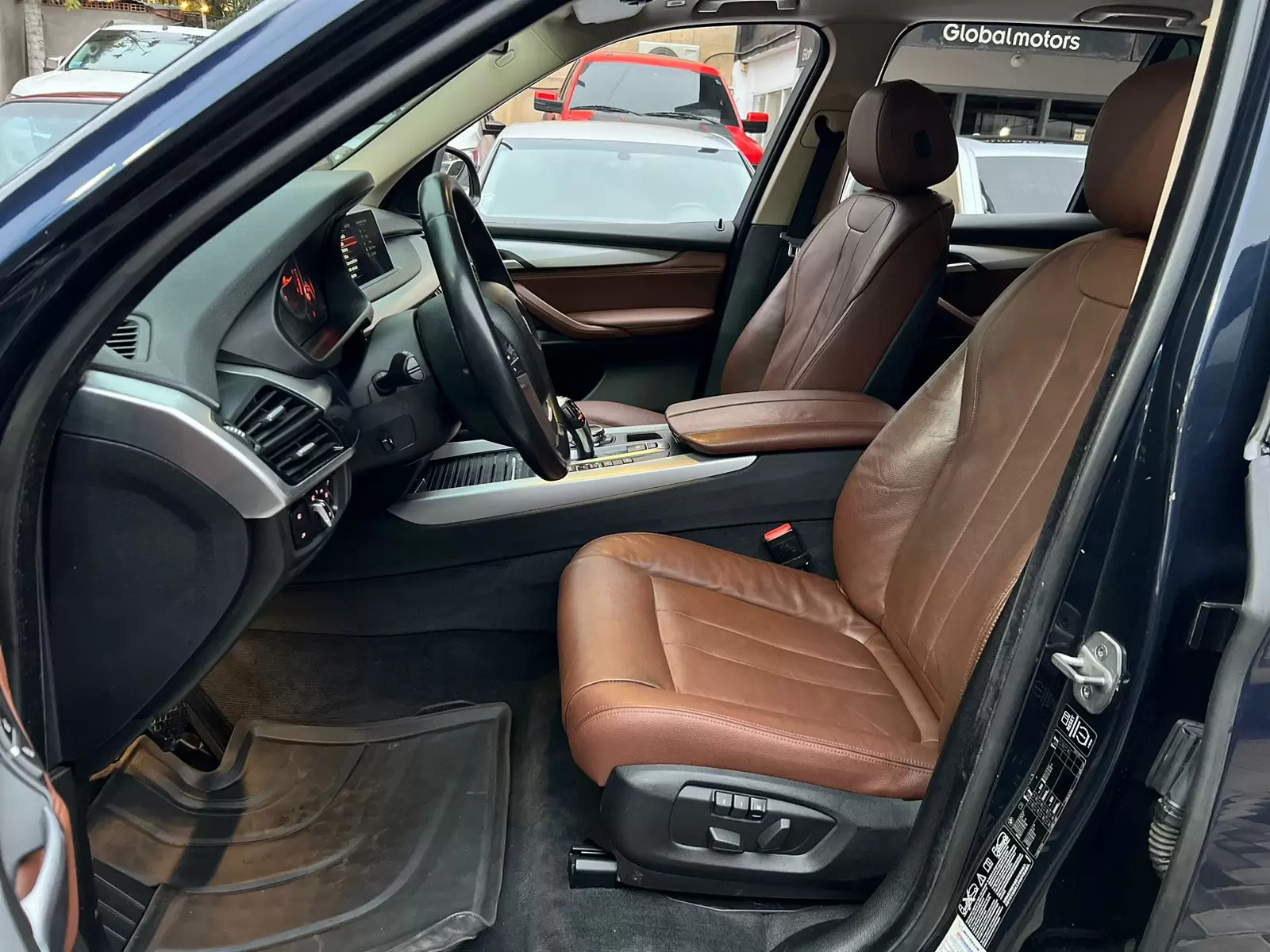 BMW X5 Xdrive 30d 2014 en Globalmotors: Potencia y elegancia SUV. - Imagen 9
