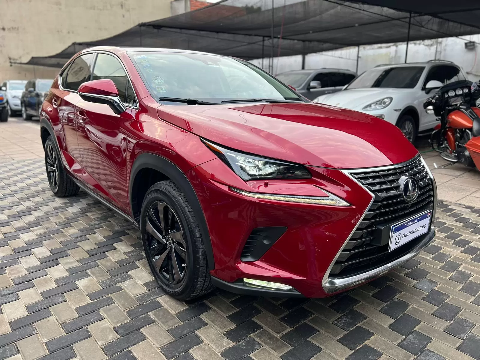 Lexus NX 300h Híbrida 2021 en Globalmotors - SUV de lujo. - Imagen 3