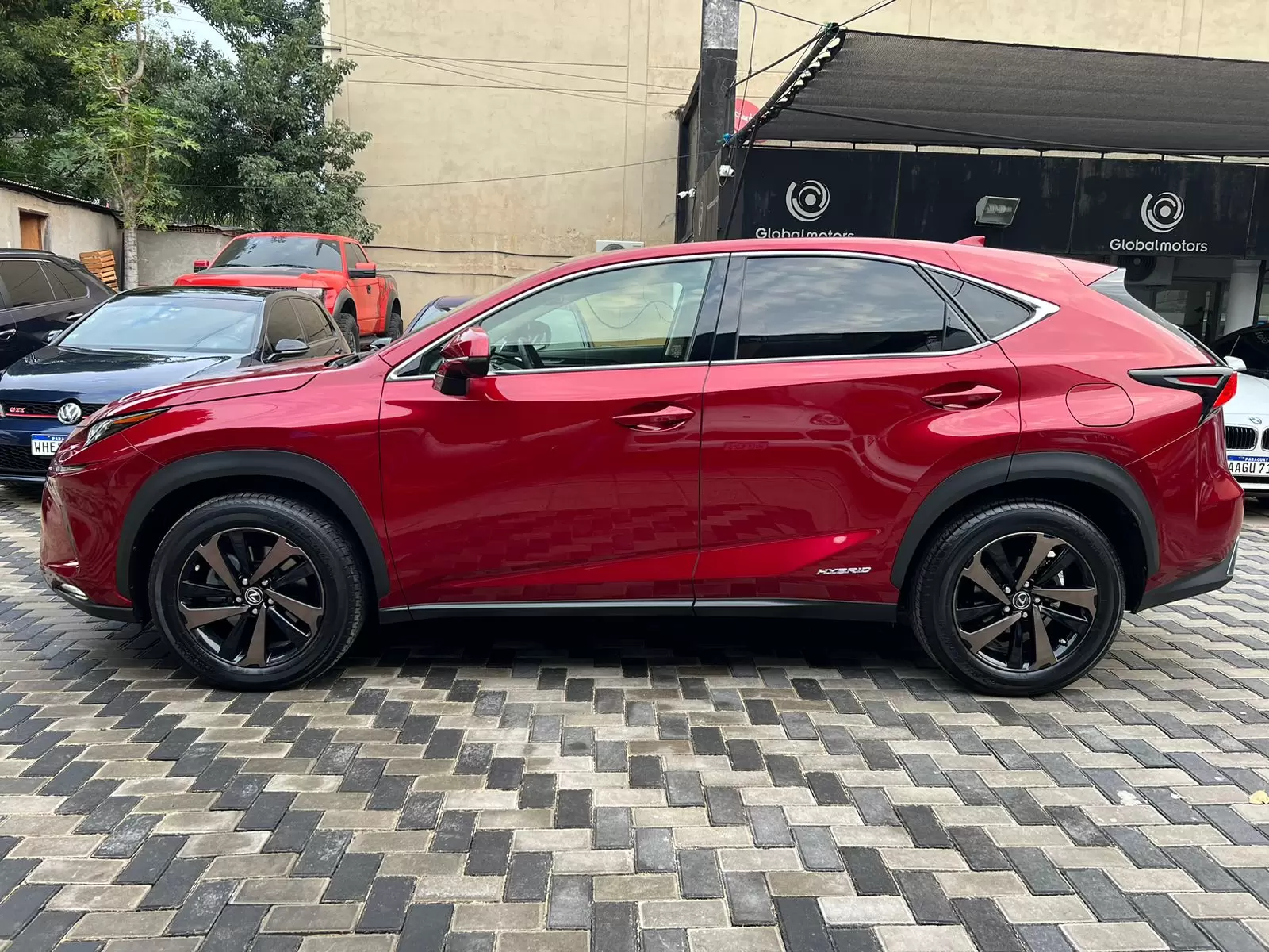 Lexus NX 300h Híbrida 2021 en Globalmotors - SUV de lujo. - Imagen 4