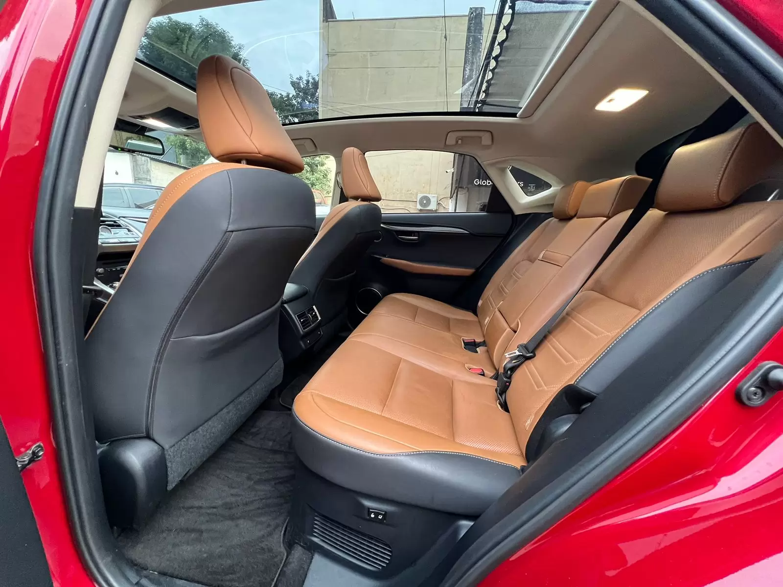 Lexus NX 300h Híbrida 2021 en Globalmotors - SUV de lujo. - Imagen 10