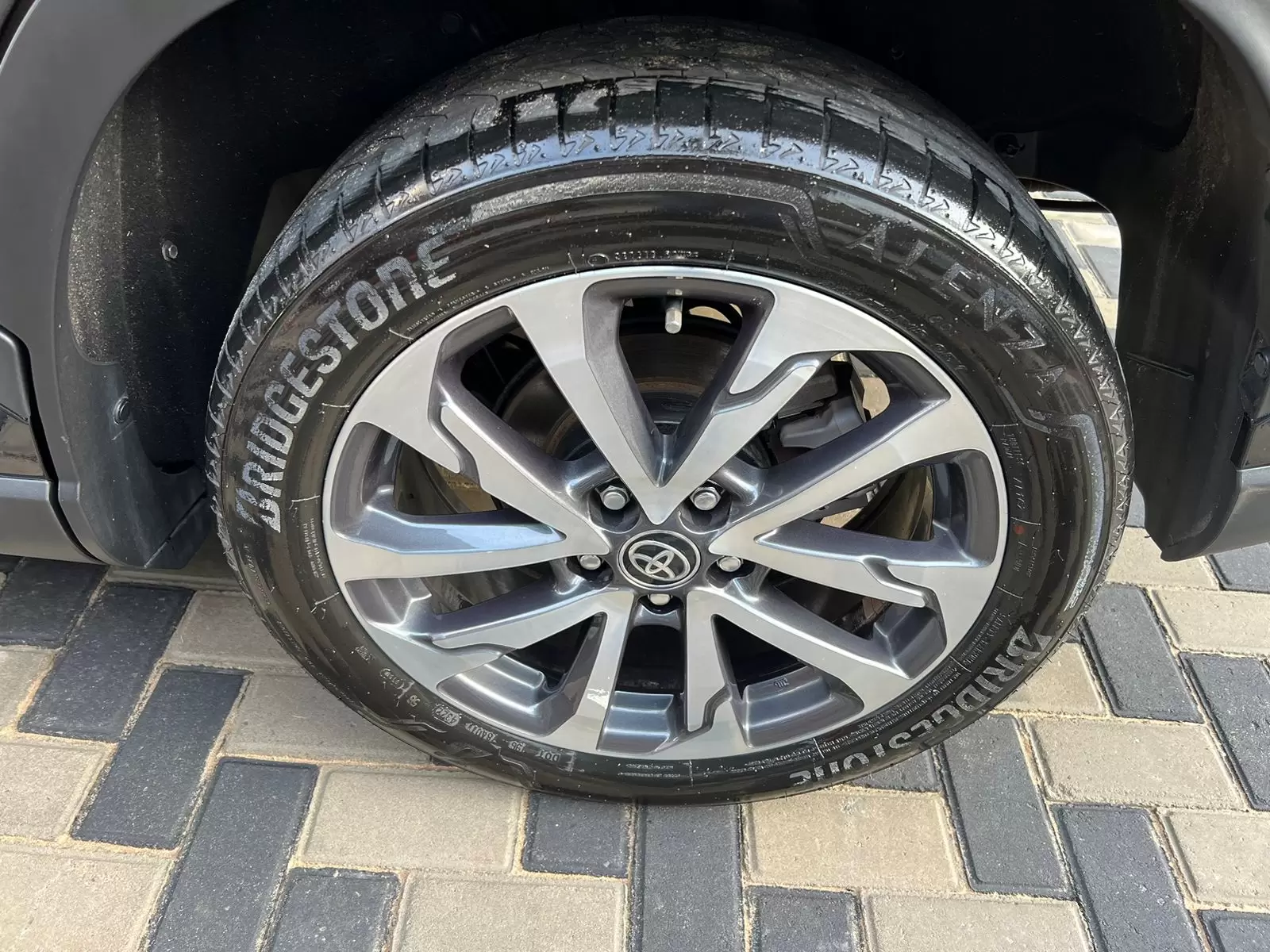Toyota Corolla Cross Híbrida 2023 en Globalmotors: ¡Descubre la eficiencia! - Imagen 16