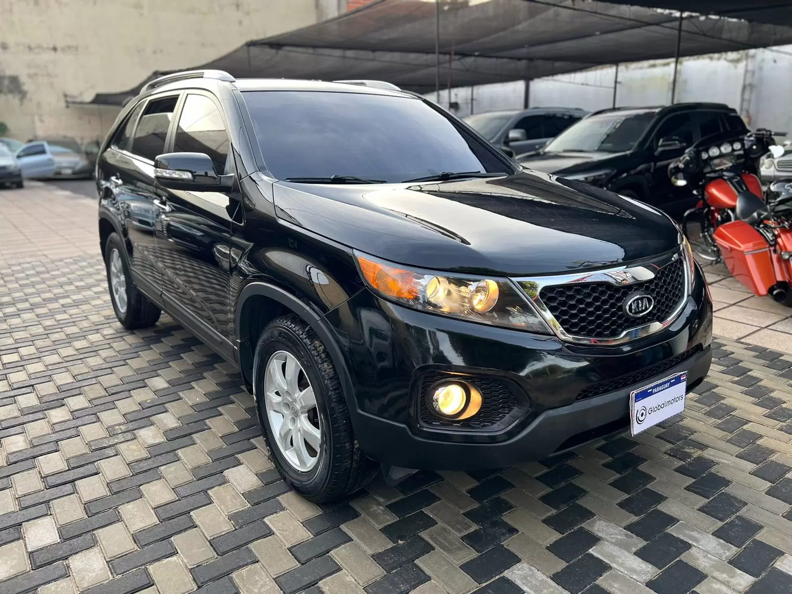 Kia Sorento 4×2 2011 en Globalmotors: SUV elegante y versátil. - Imagen 3