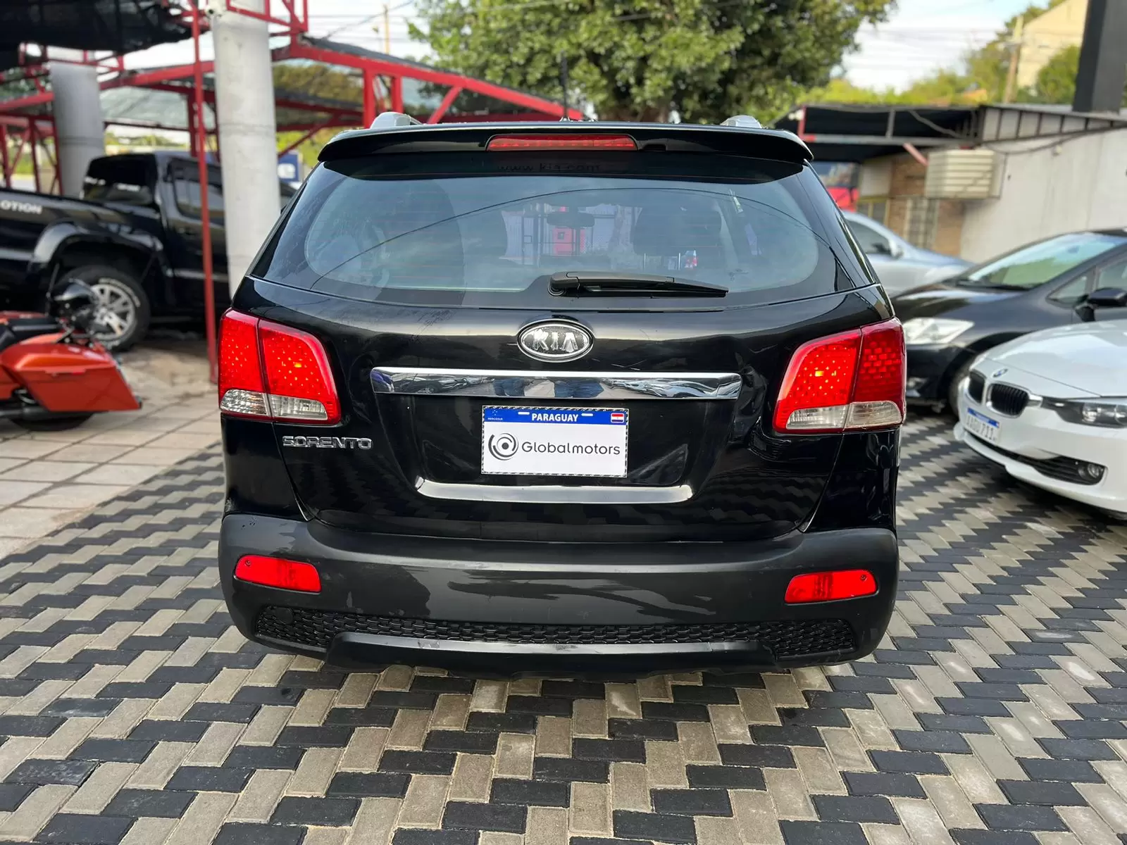 Kia Sorento 4×2 2011 en Globalmotors: SUV elegante y versátil. - Imagen 6