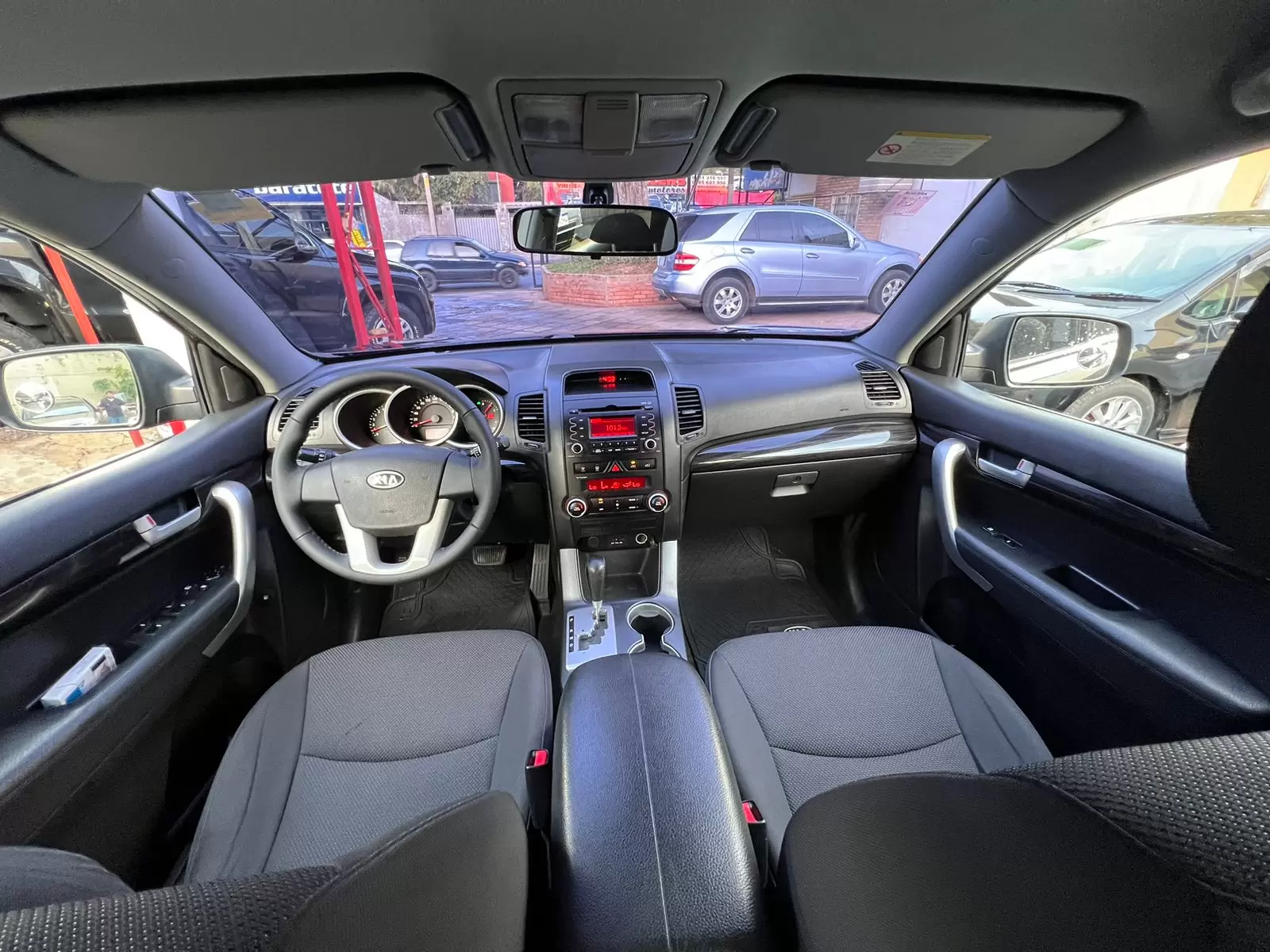 Kia Sorento 4×2 2011 en Globalmotors: SUV elegante y versátil. - Imagen 12