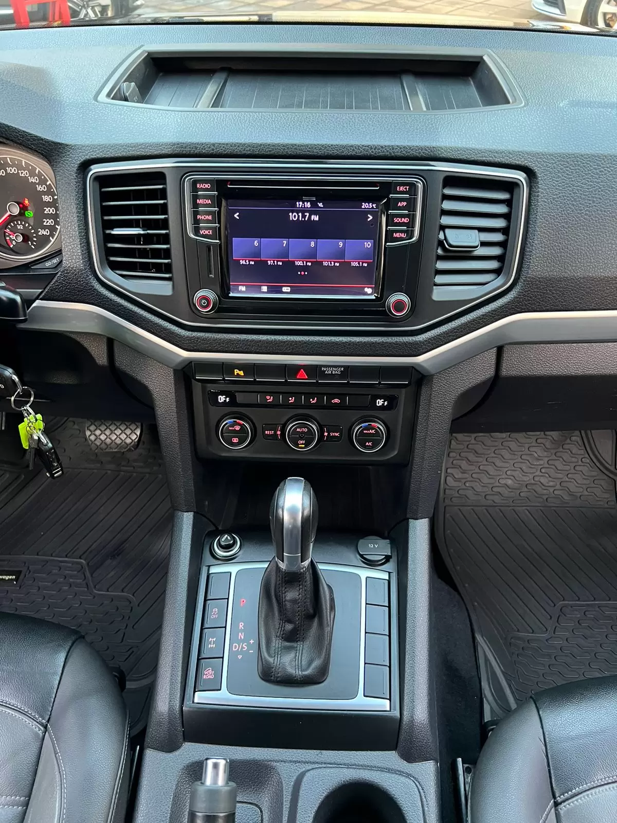 Volkswagen Amarok V6 4×4 Full 2018 en Globalmotors, Asunción, Paraguay - Imagen 18
