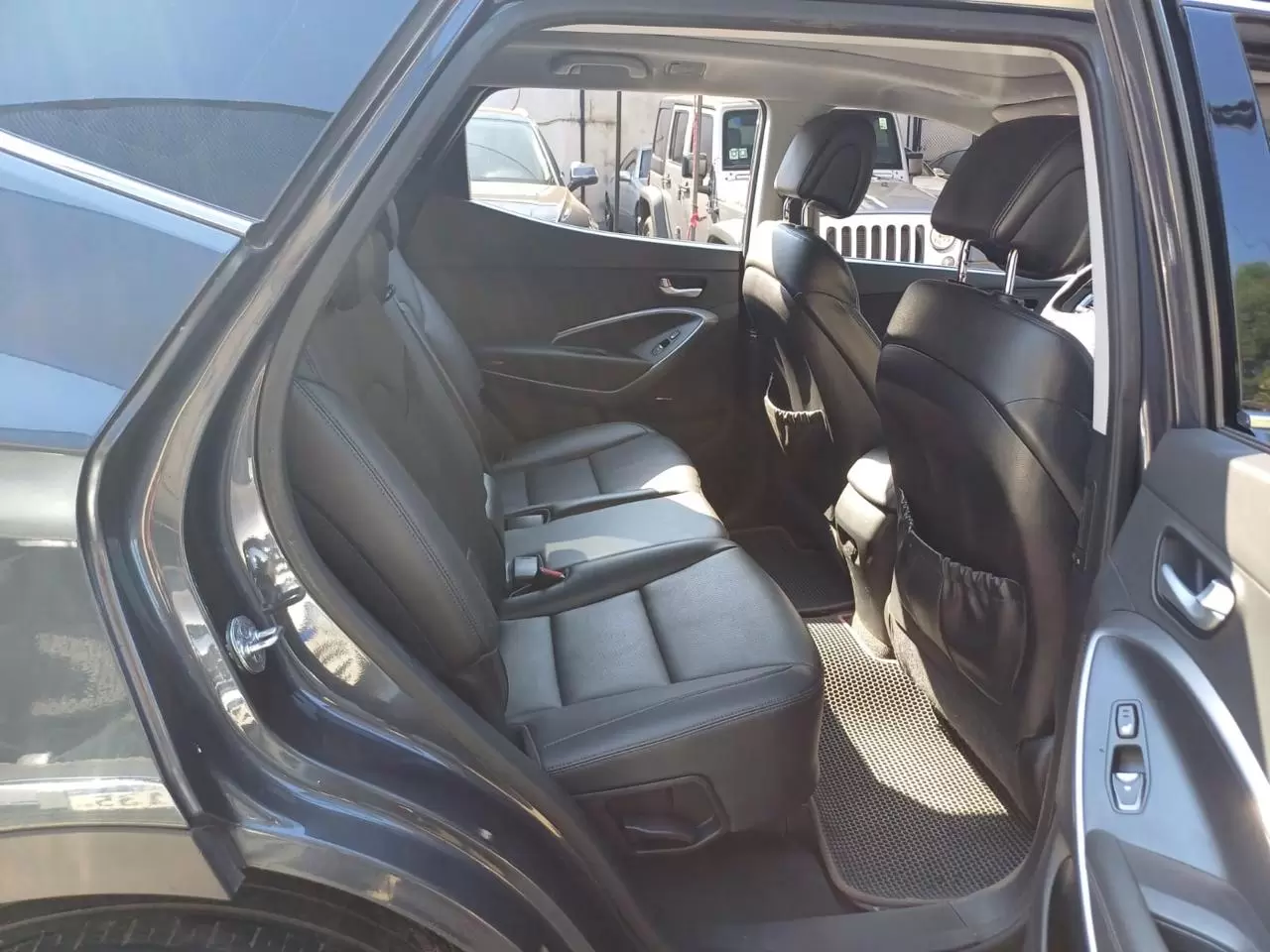 Hyundai Santa Fe 4×2 Full 2013 en Globalmotors: SUV versátil y confiable - Imagen 12